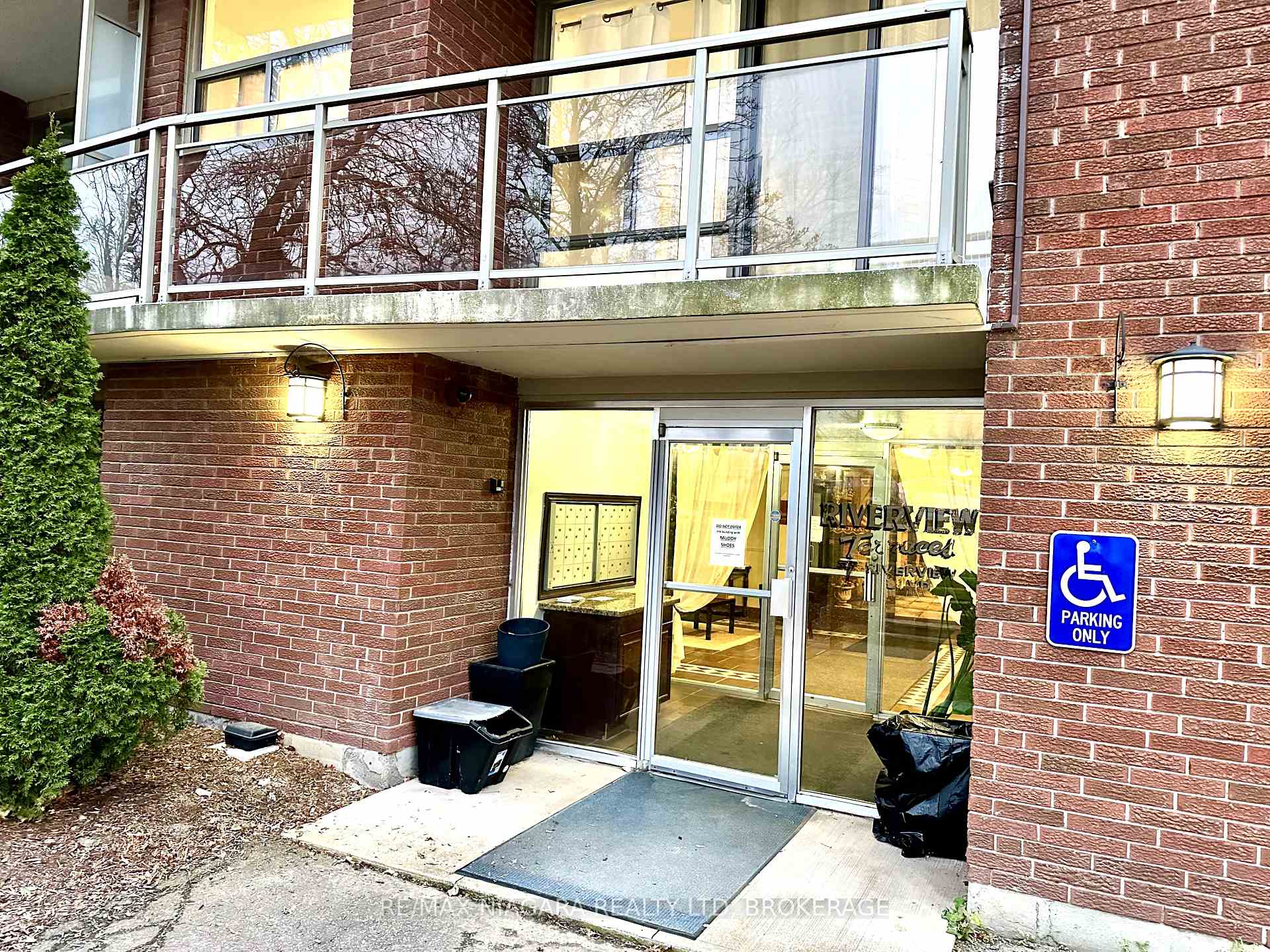 Photo 2 of Unit 308, 7 Riverview Boulevard, St. Catharines, Glendale/Glenridge — HOMEH