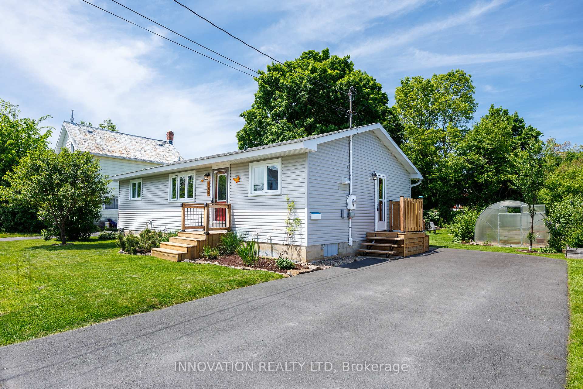 Photo 2 of 185 Munro Street, Carleton Place — HOMEH