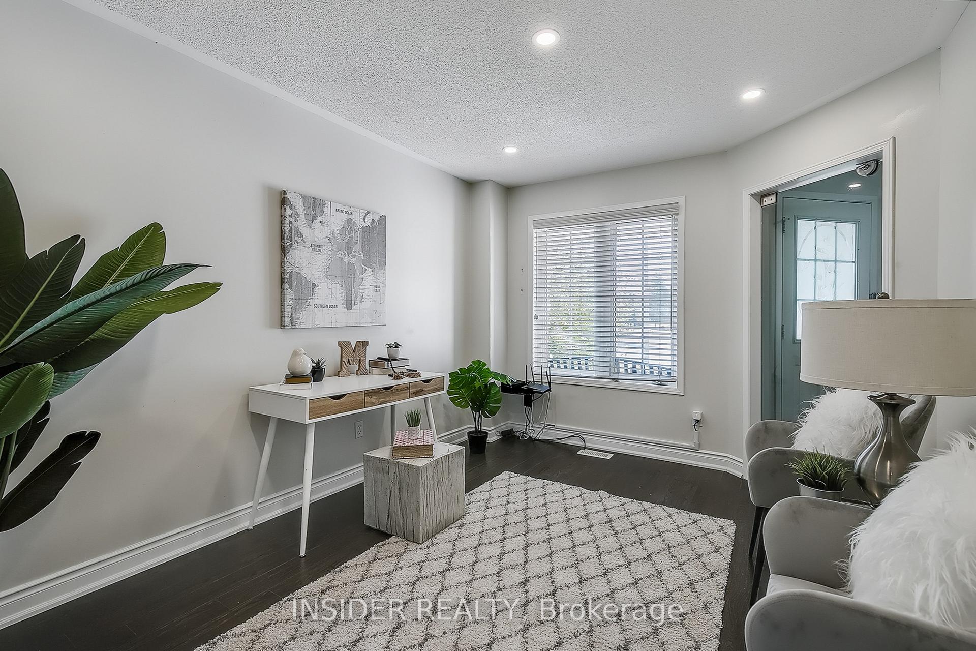 Photo 6 of 35 Langlaw Drive, Cambridge, Christopher-Champlain — HOMEH