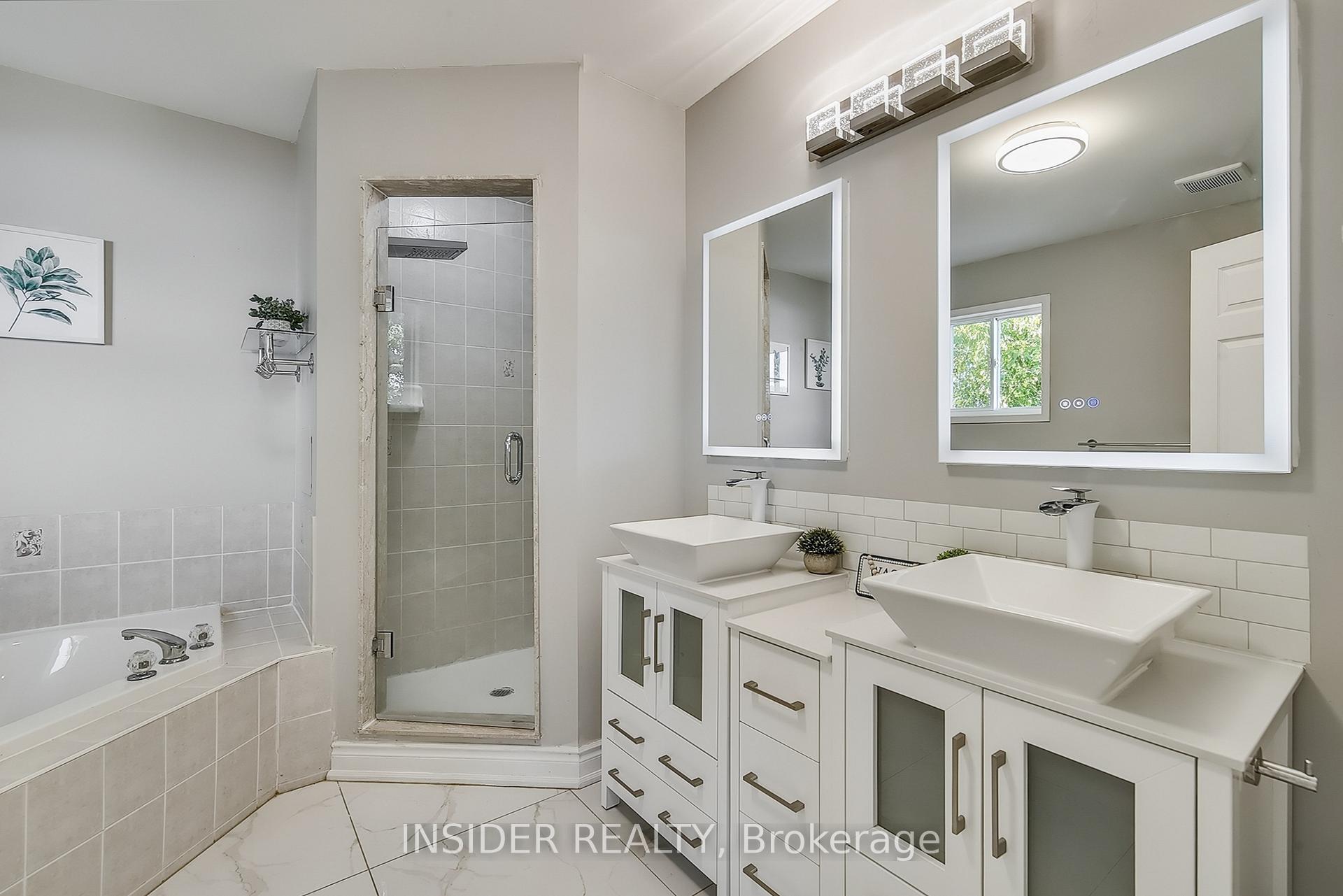 Photo 16 of 35 Langlaw Drive, Cambridge, Christopher-Champlain — HOMEH