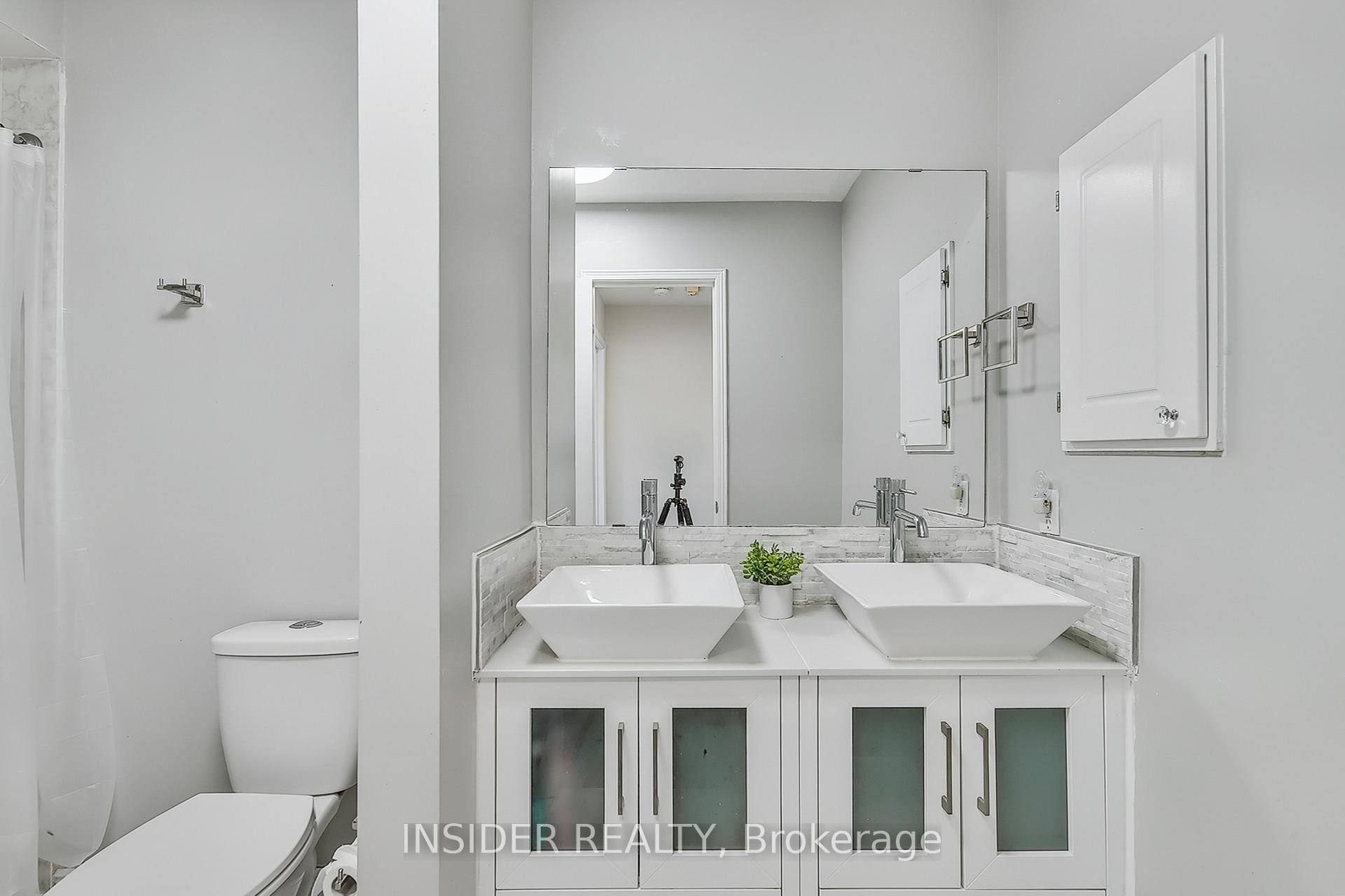 Photo 22 of 35 Langlaw Drive, Cambridge, Christopher-Champlain — HOMEH