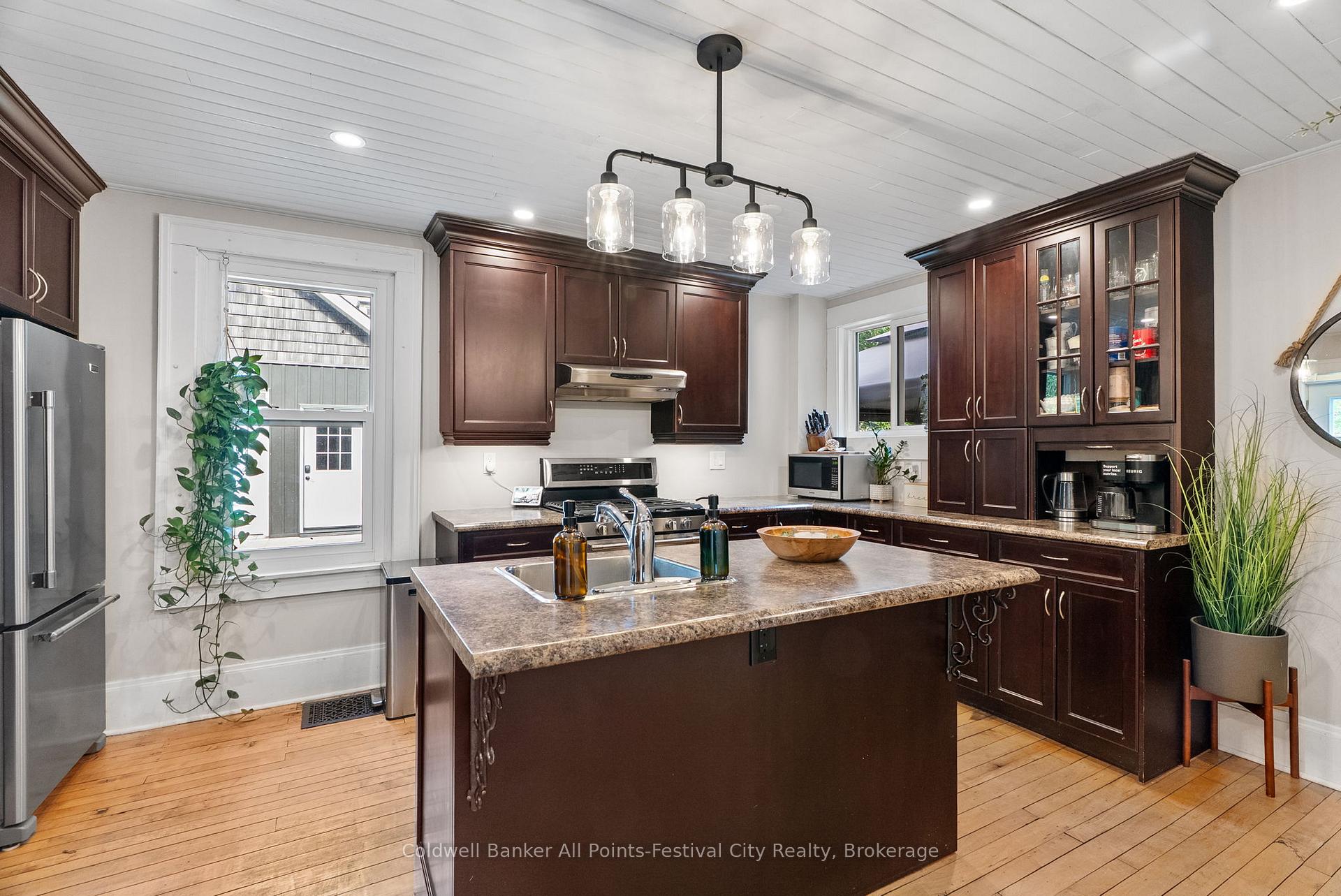 Photo 19 of 43 Bruce Street E, Goderich, Goderich (Town) — HOMEH