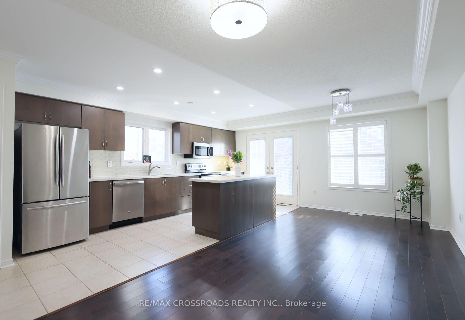 Photo 6 of 12 Distleman Way, Ajax, Northwest Ajax — HOMEH