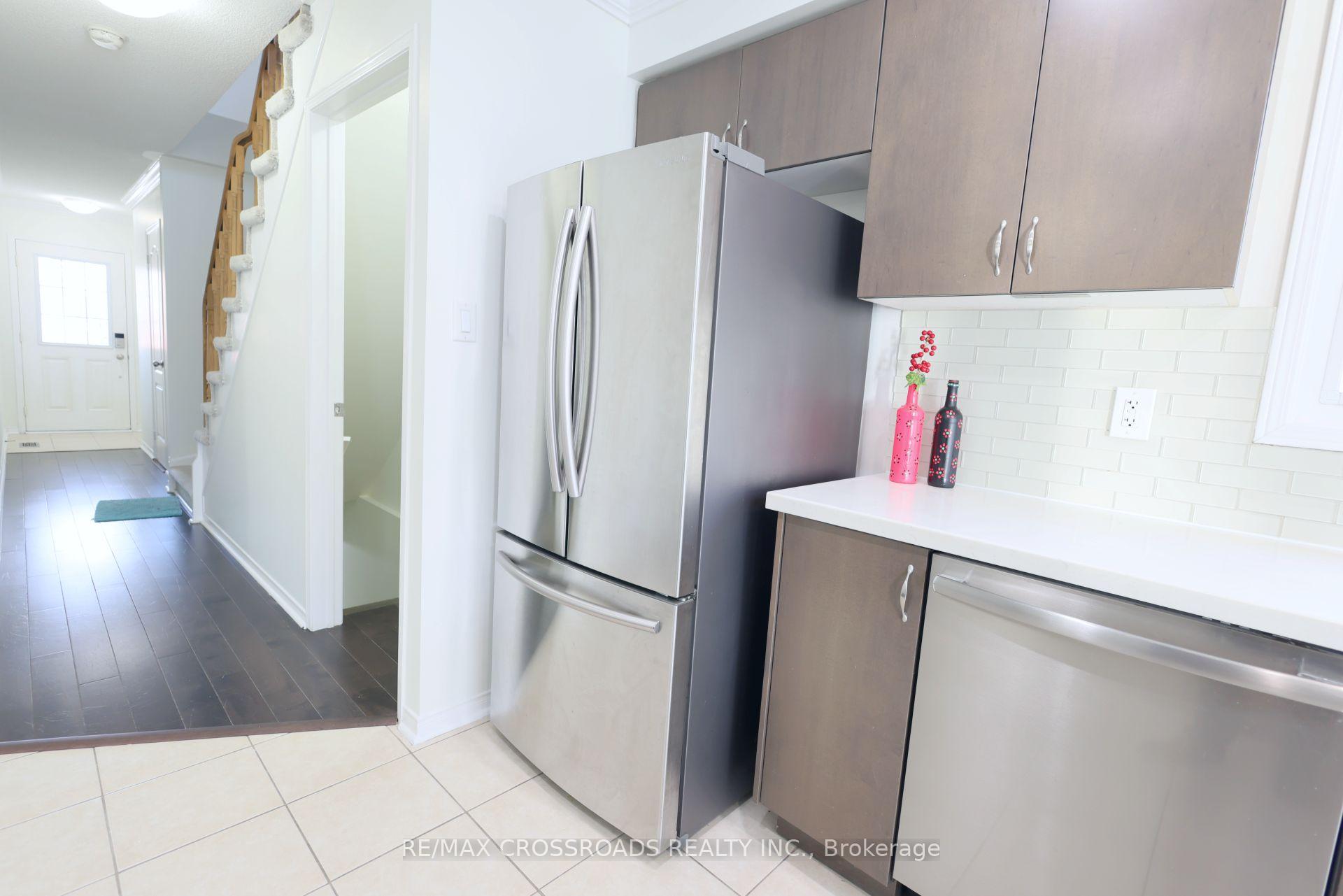 Photo 8 of 12 Distleman Way, Ajax, Northwest Ajax — HOMEH