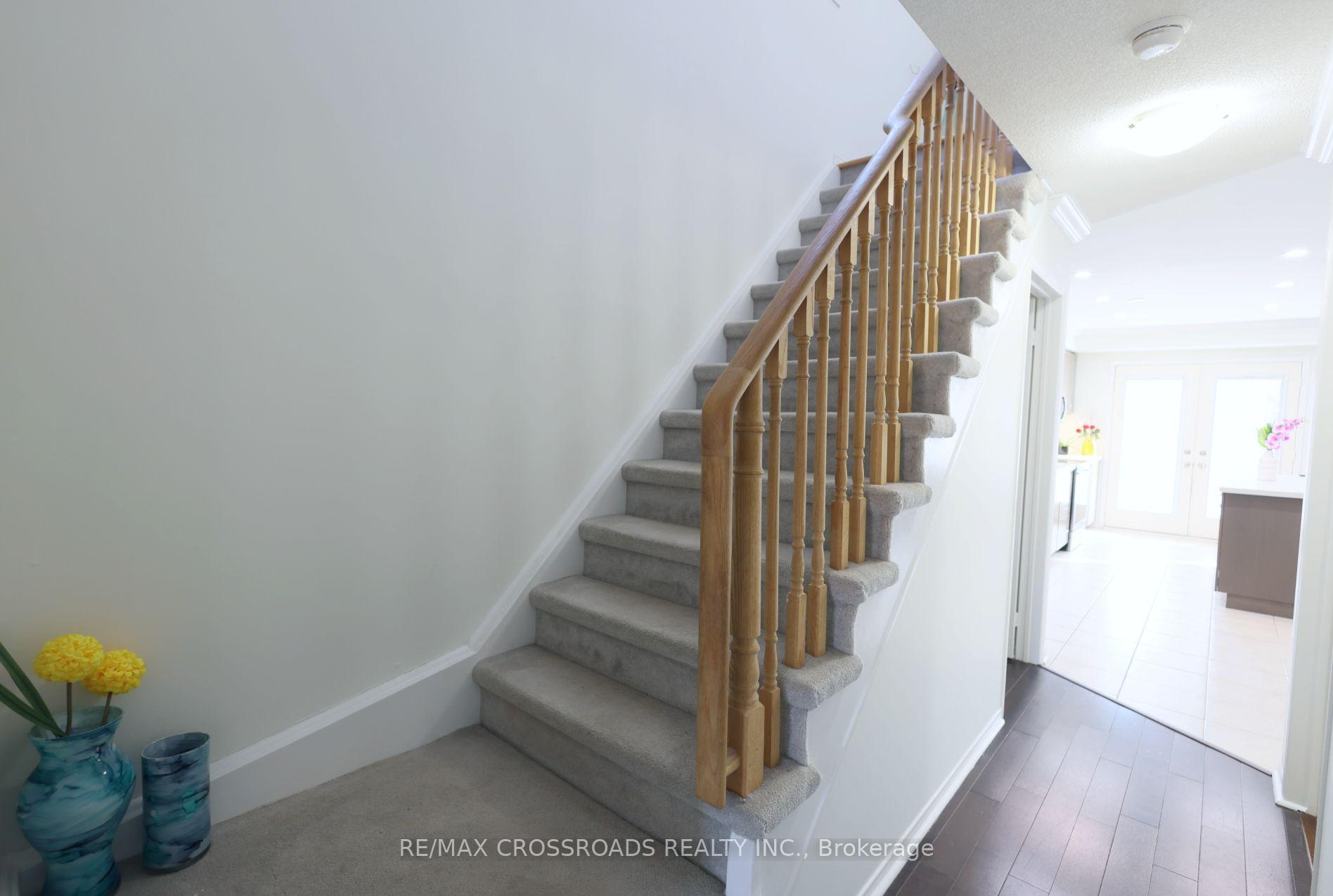 Photo 14 of 12 Distleman Way, Ajax, Northwest Ajax — HOMEH