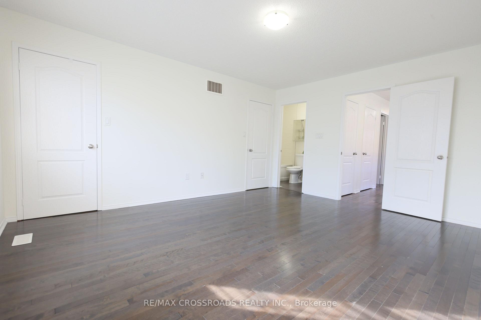 Photo 13 of 12 Distleman Way, Ajax, Northwest Ajax — HOMEH