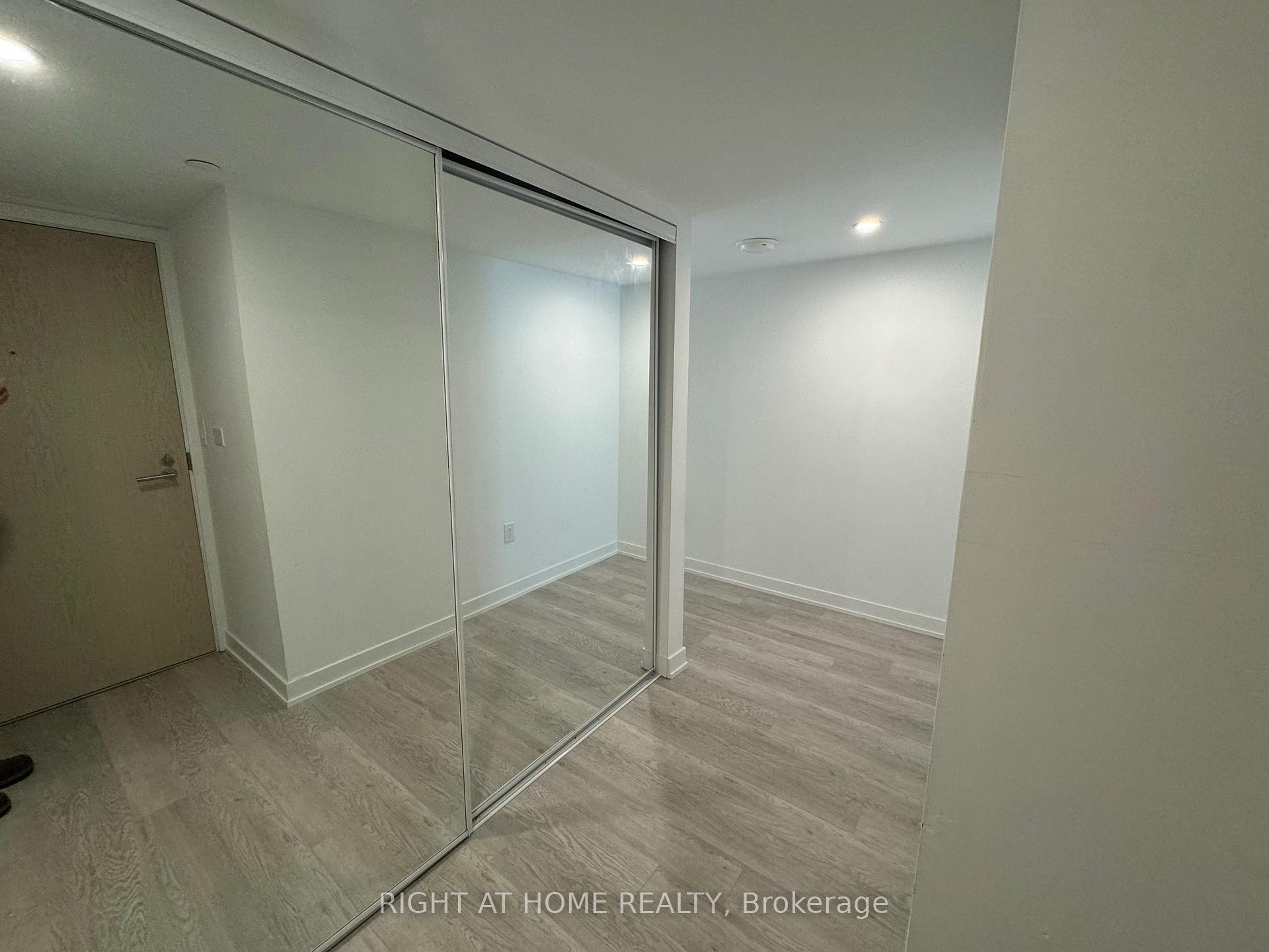 Photo 14 of Unit 323, 3 Strathgowan Avenue, Toronto, Lawrence Park South — HOMEH