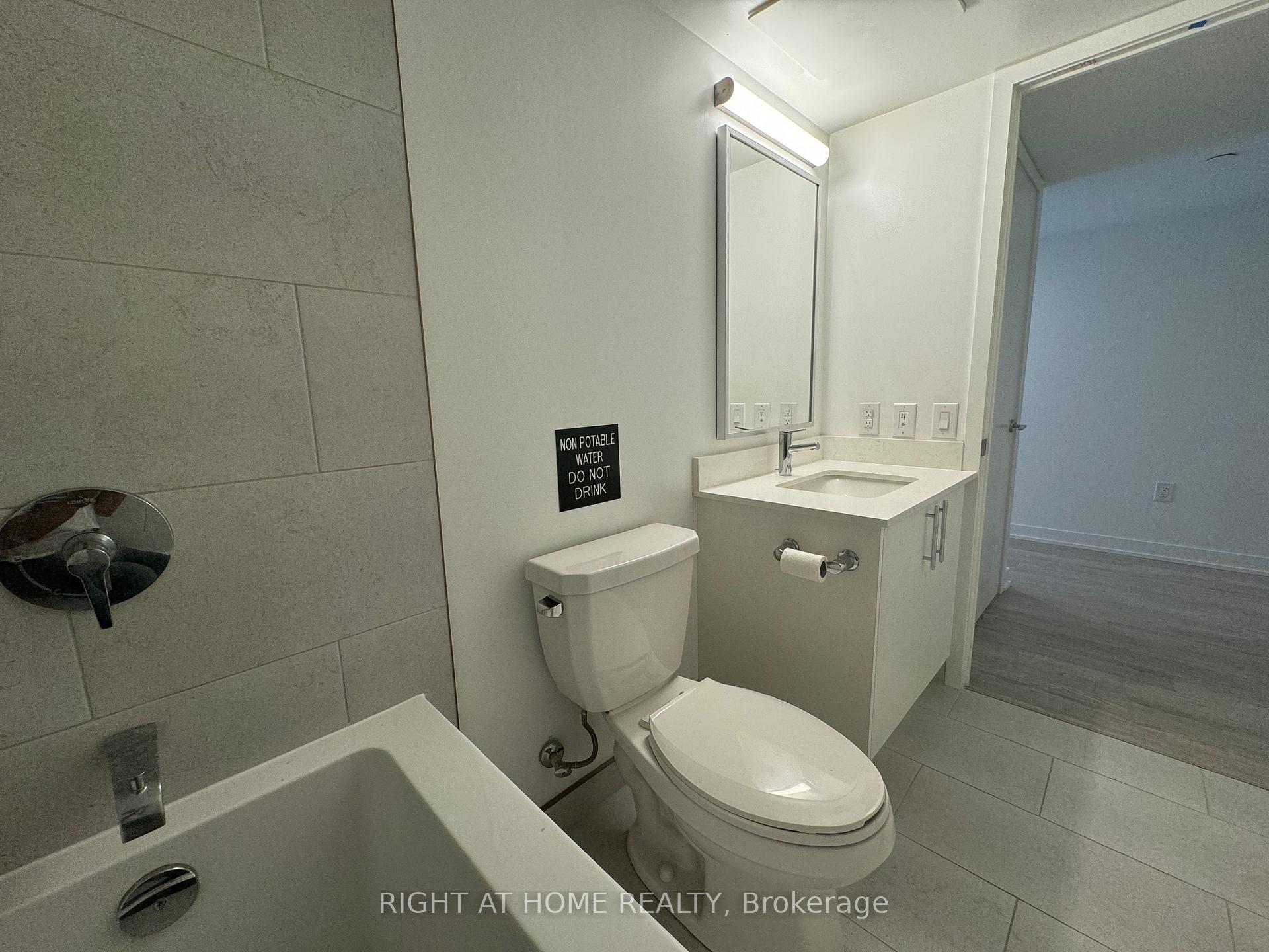 Photo 19 of Unit 323, 3 Strathgowan Avenue, Toronto, Lawrence Park South — HOMEH