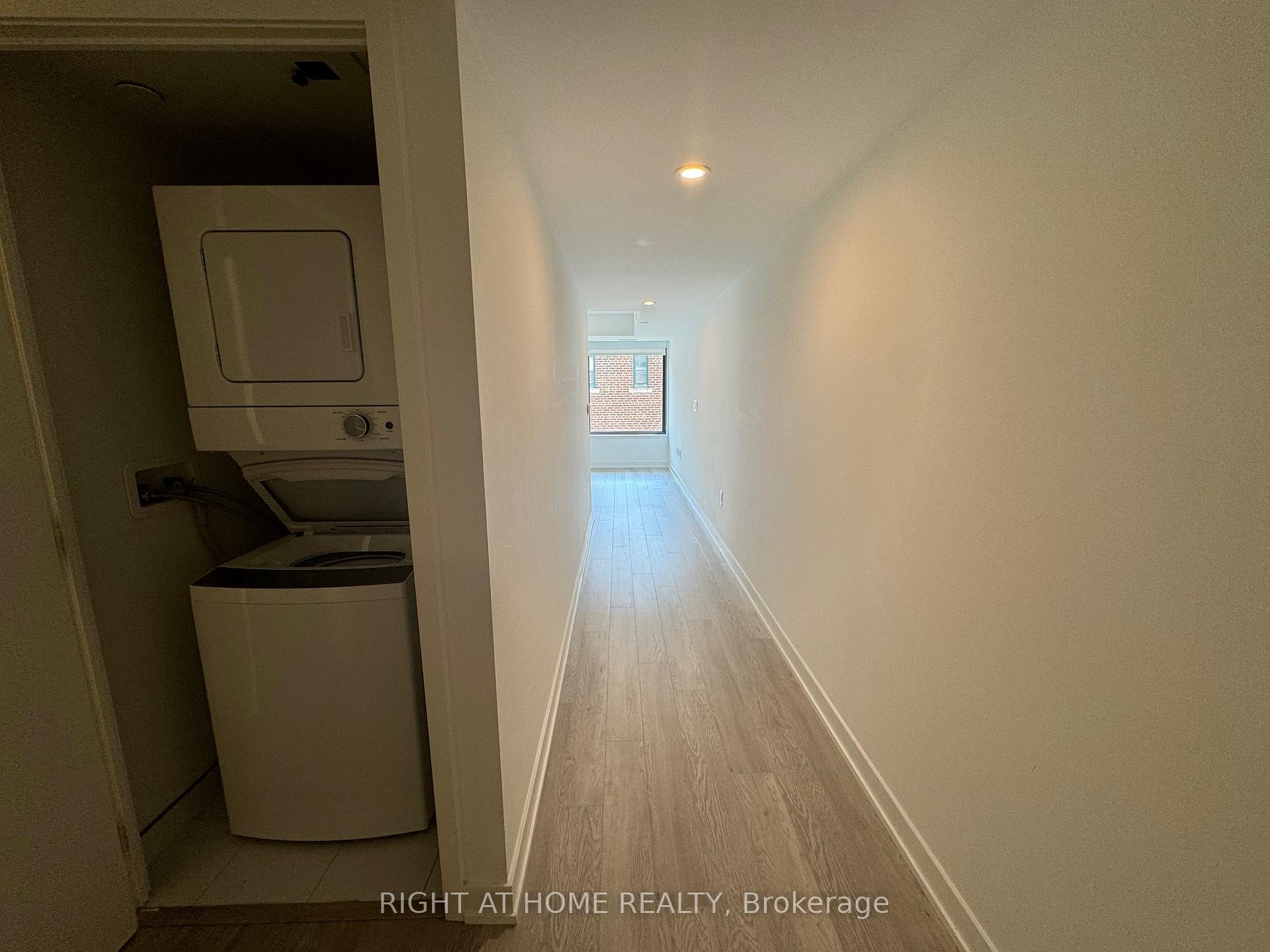 Photo 9 of Unit 323, 3 Strathgowan Avenue, Toronto, Lawrence Park South — HOMEH