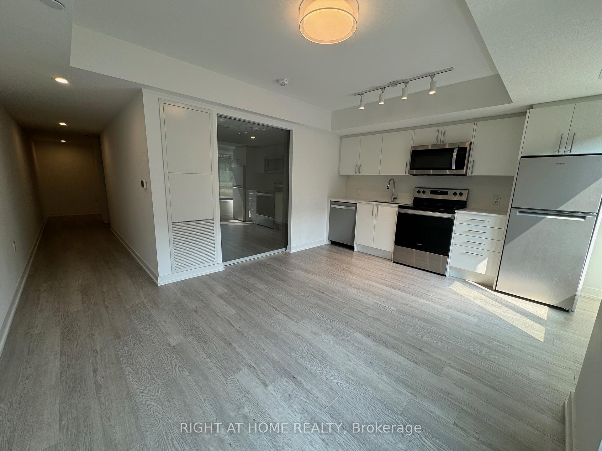 Photo 20 of Unit 323, 3 Strathgowan Avenue, Toronto, Lawrence Park South — HOMEH
