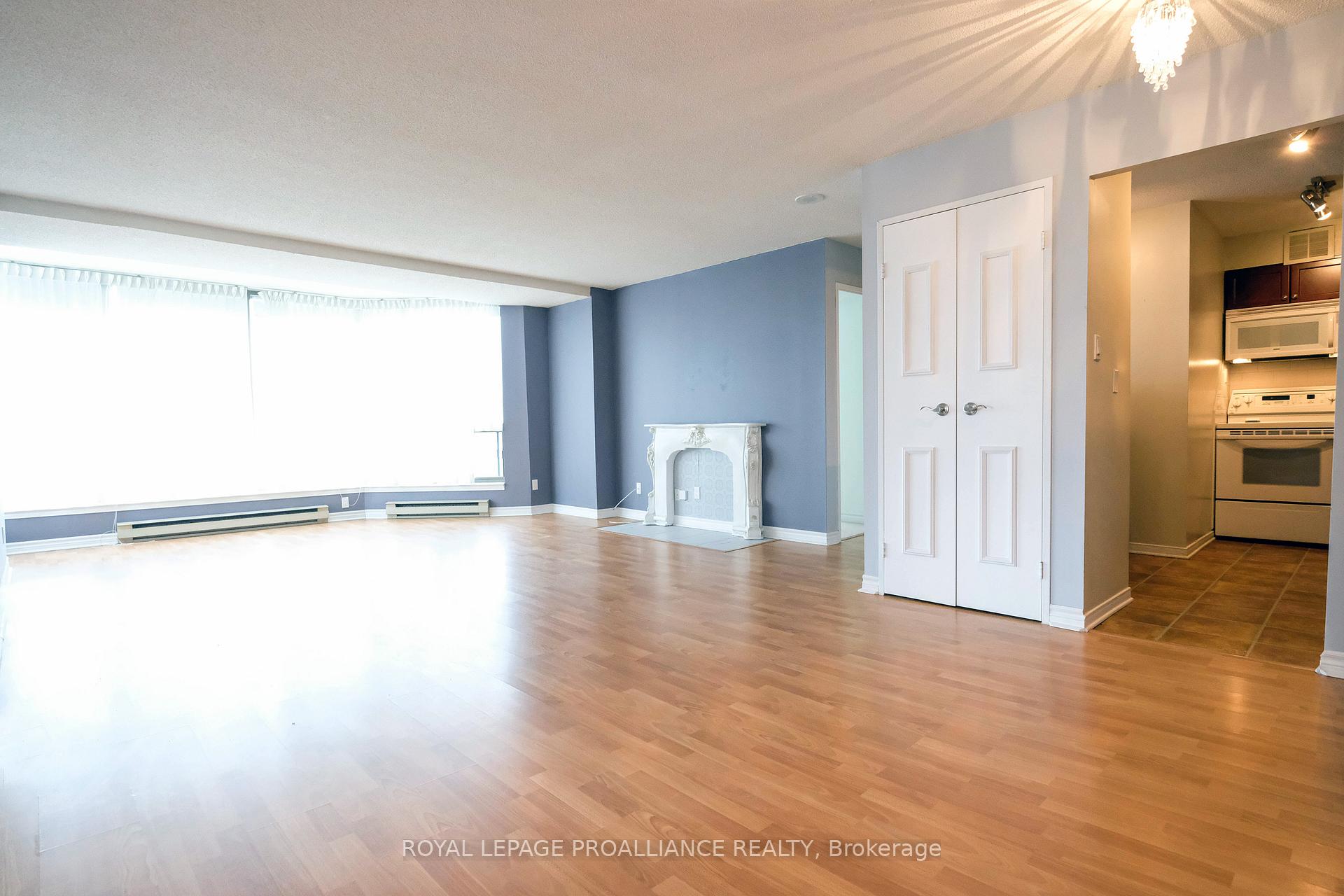 Photo 12 of Unit 1201, 350 Front Street, Belleville, Belleville Ward — HOMEH