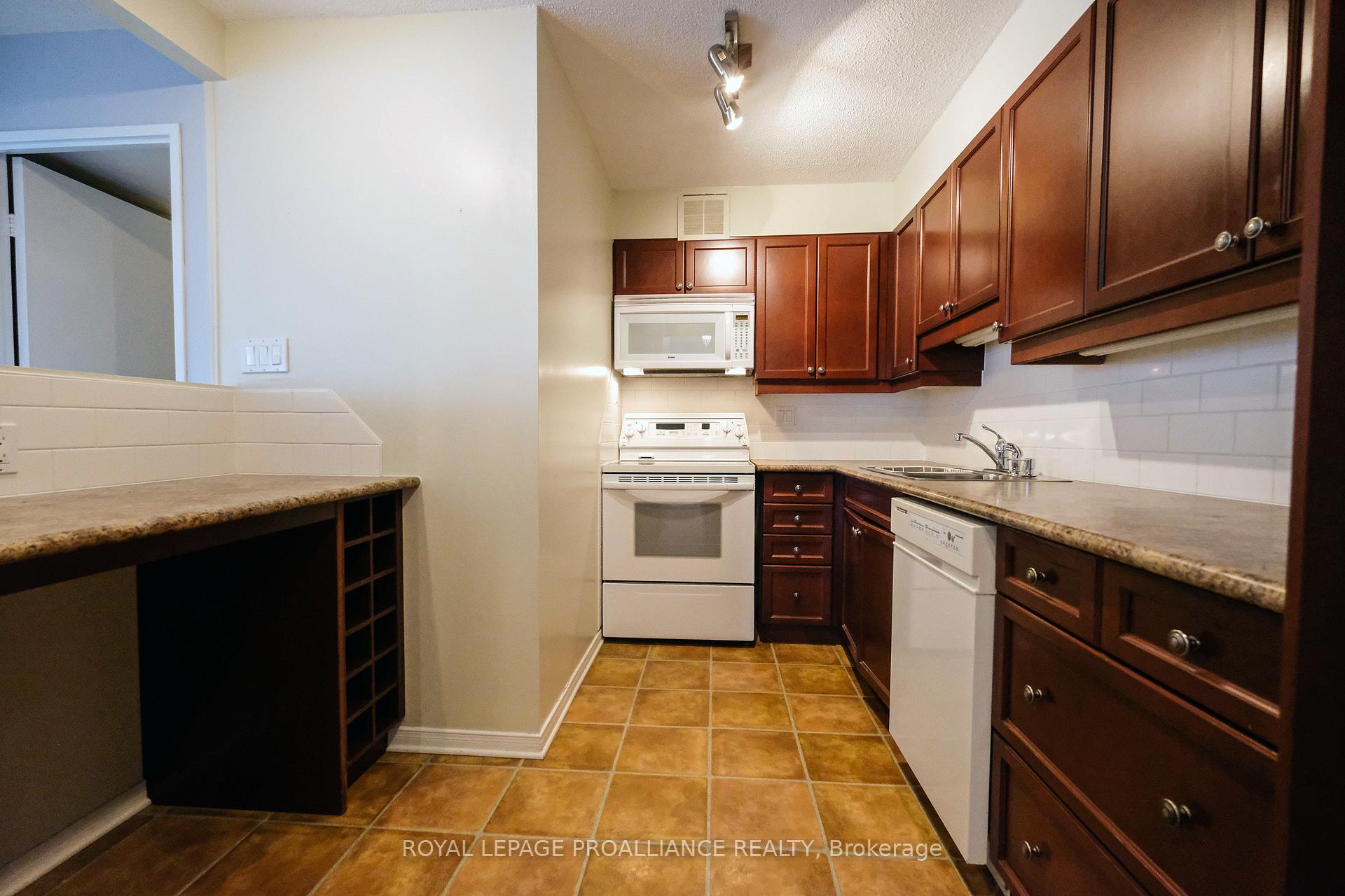 Photo 15 of Unit 1201, 350 Front Street, Belleville, Belleville Ward — HOMEH