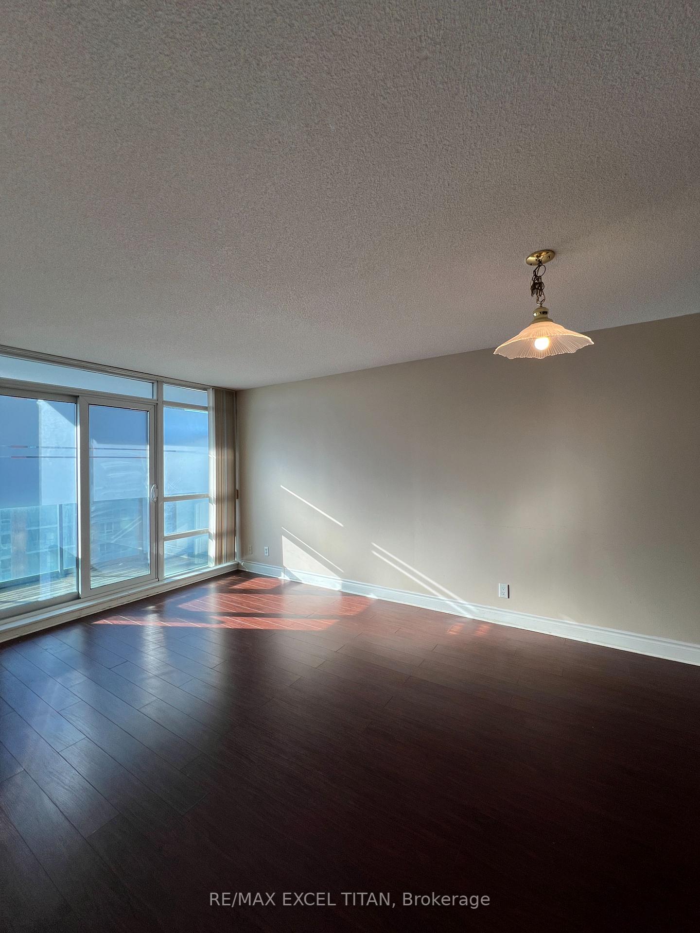 Photo 3 of Unit 907, 55 South Town Centre Boulevard, Markham, Unionville — HOMEH
