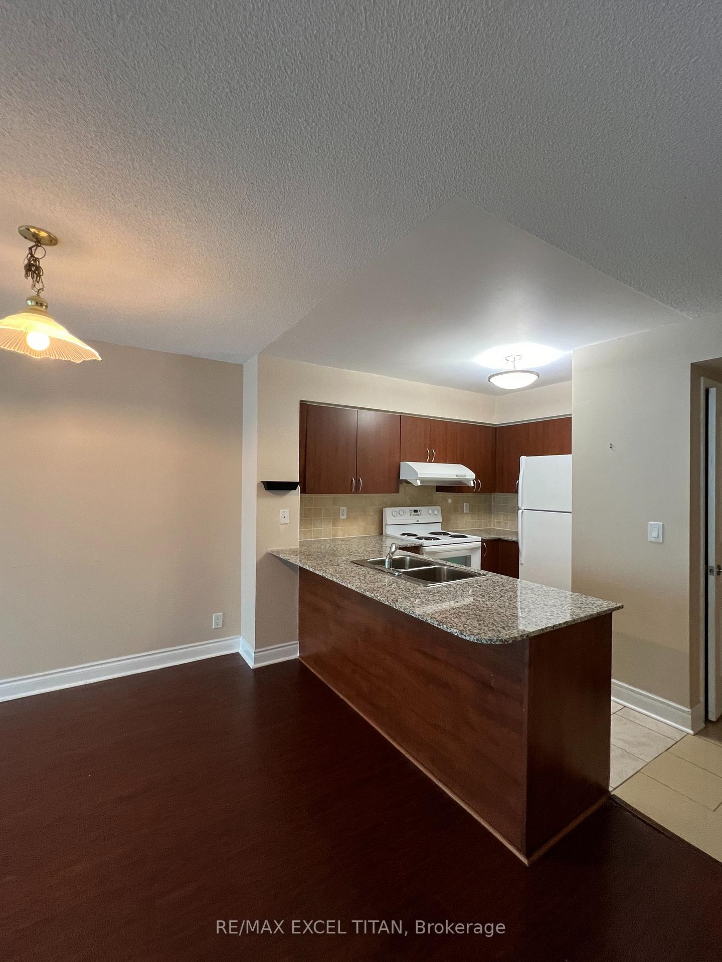 Photo 5 of Unit 907, 55 South Town Centre Boulevard, Markham, Unionville — HOMEH