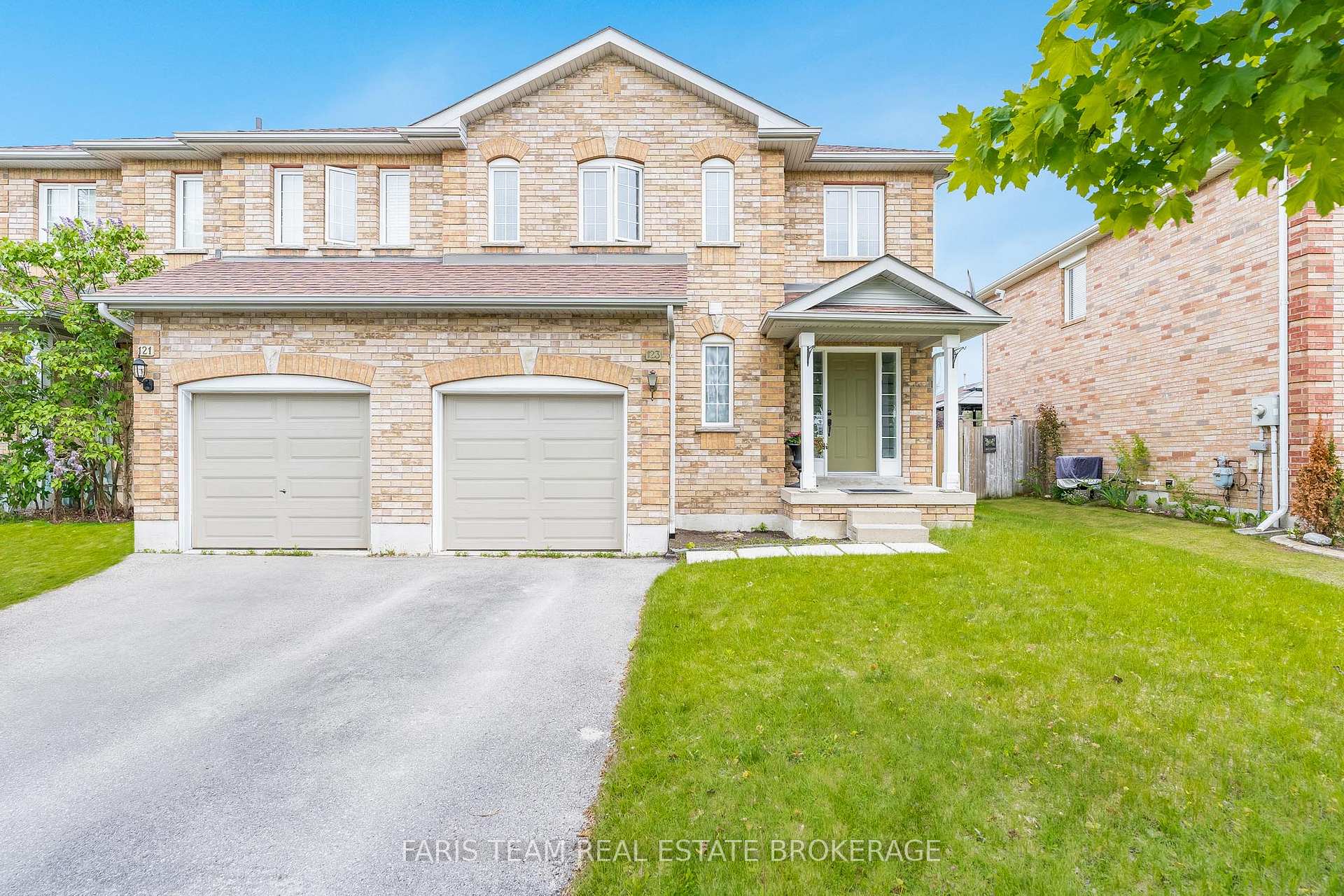 Photo 3 of 123 Holly Meadow Road, Barrie, Holly — HOMEH