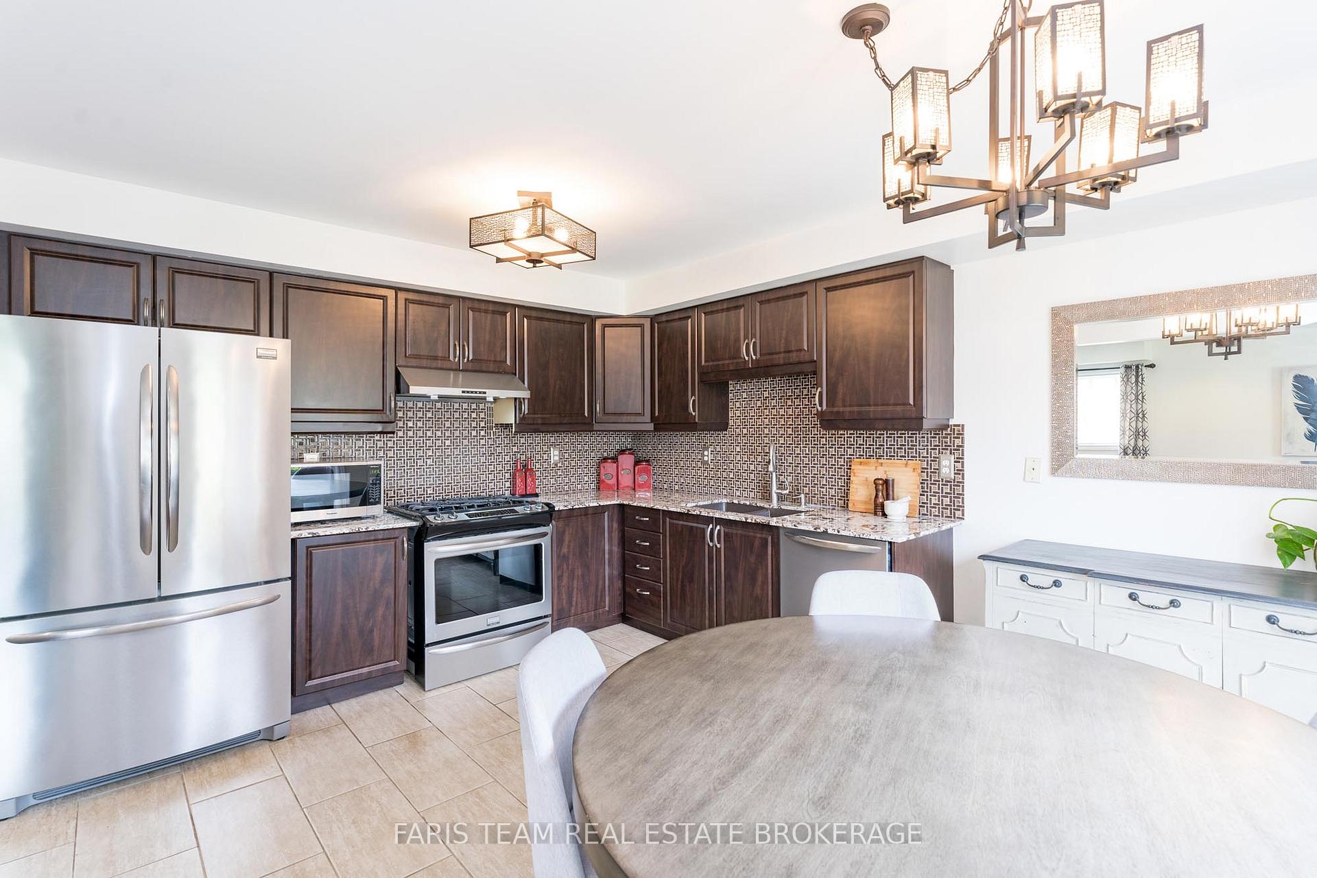 Photo 5 of 123 Holly Meadow Road, Barrie, Holly — HOMEH