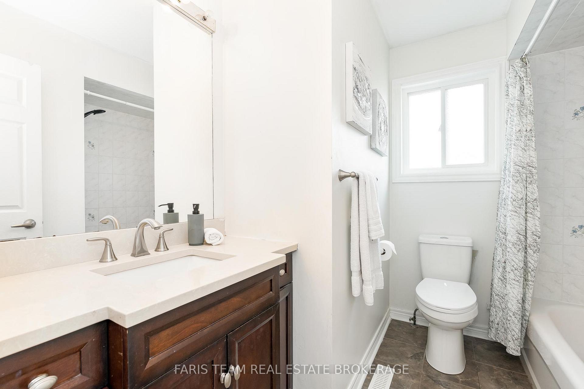 Photo 14 of 123 Holly Meadow Road, Barrie, Holly — HOMEH