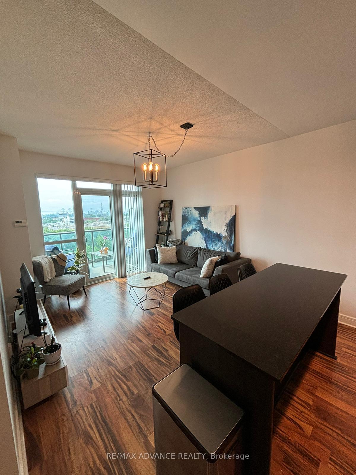 Photo 1 of Unit 1013, 35 Brian Peck Crescent, Toronto, Thorncliffe Park — HOMEH
