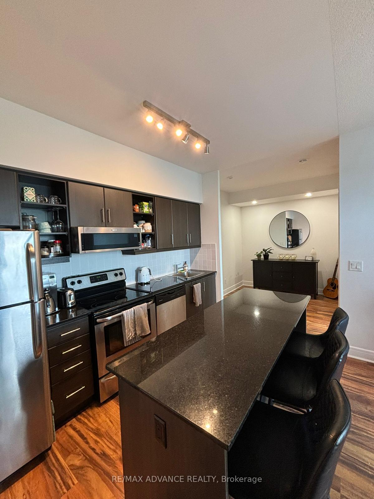 Photo 4 of Unit 1013, 35 Brian Peck Crescent, Toronto, Thorncliffe Park — HOMEH