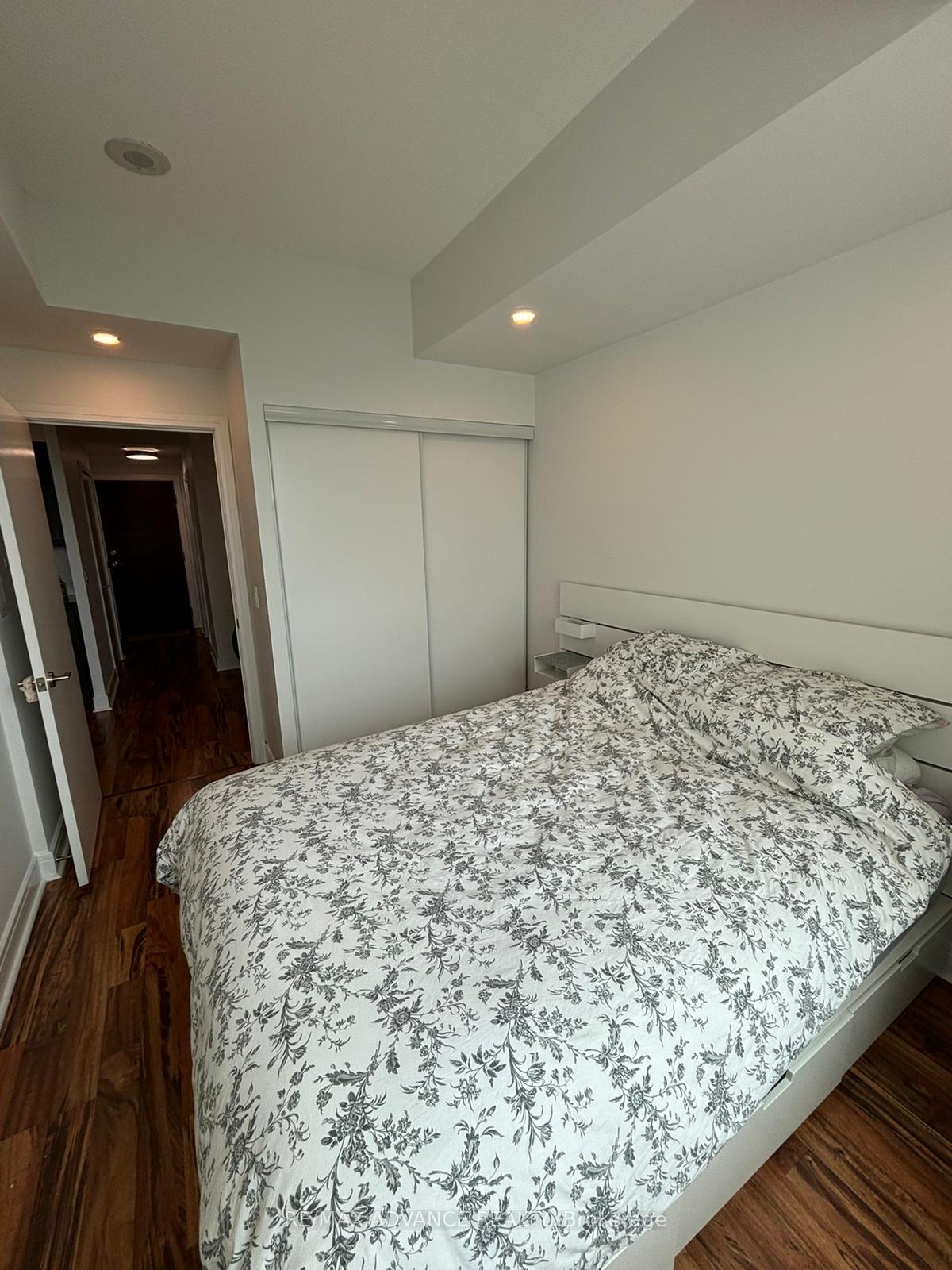 Photo 9 of Unit 1013, 35 Brian Peck Crescent, Toronto, Thorncliffe Park — HOMEH