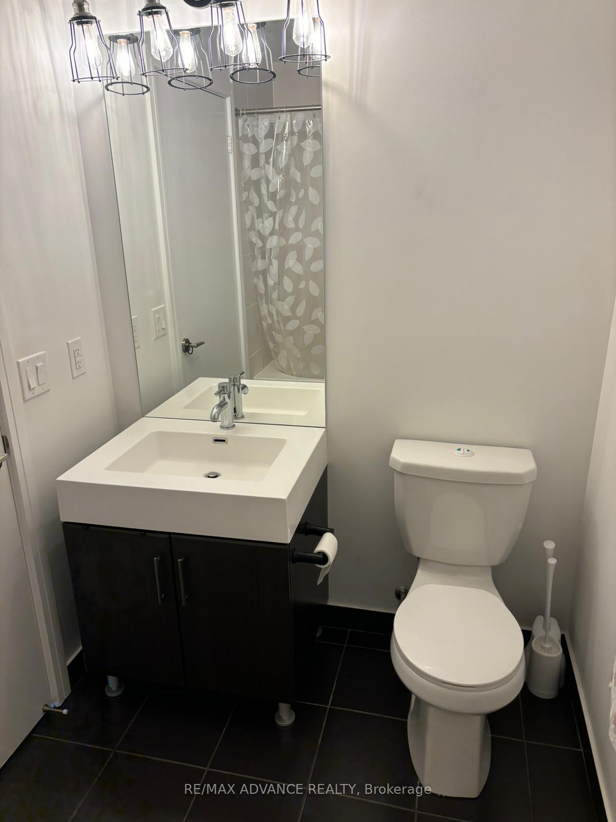 Photo 13 of Unit 1013, 35 Brian Peck Crescent, Toronto, Thorncliffe Park — HOMEH