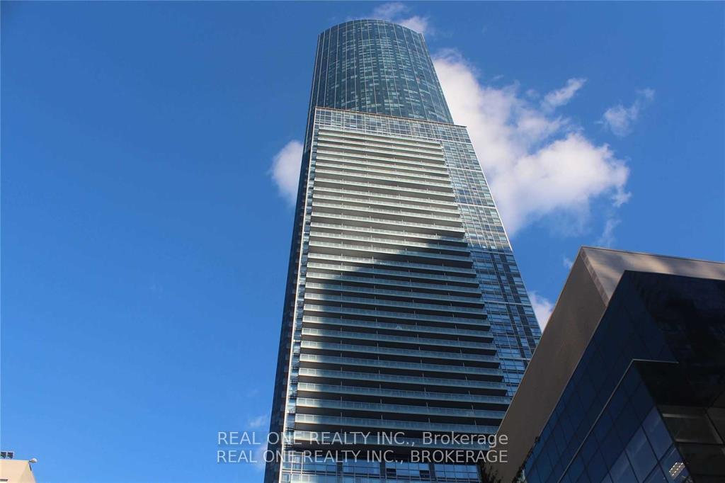 Front of Unit 4010, 386 Yonge Street