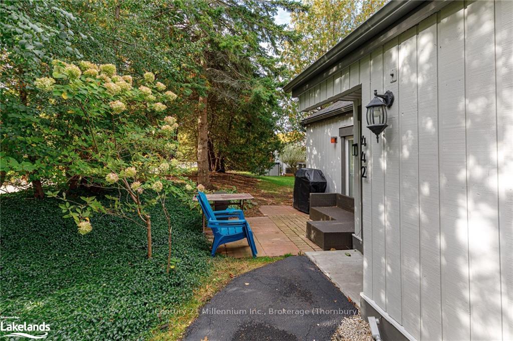 Photo 4 of Unit 11, 442 Oxbow Crescent, Collingwood — HOMEH