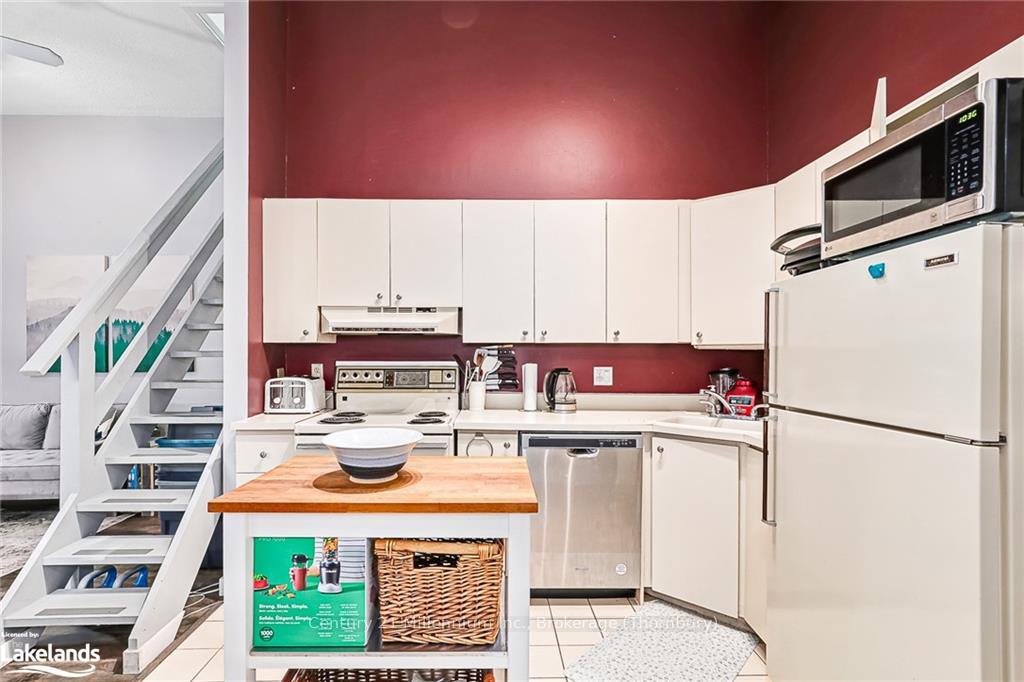Photo 13 of Unit 11, 442 Oxbow Crescent, Collingwood — HOMEH