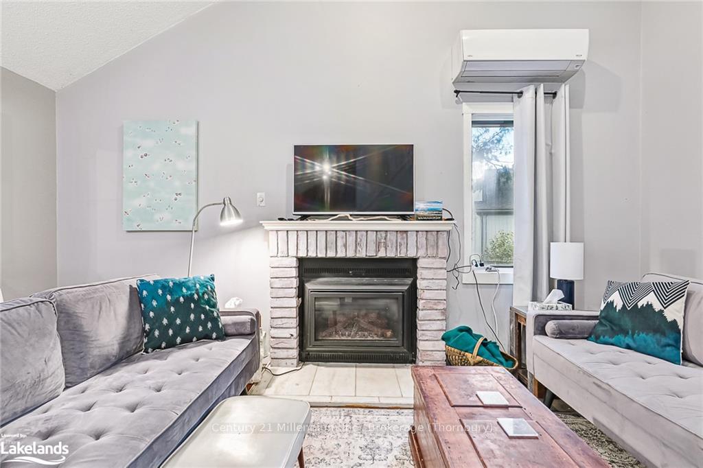Photo 19 of Unit 11, 442 Oxbow Crescent, Collingwood — HOMEH