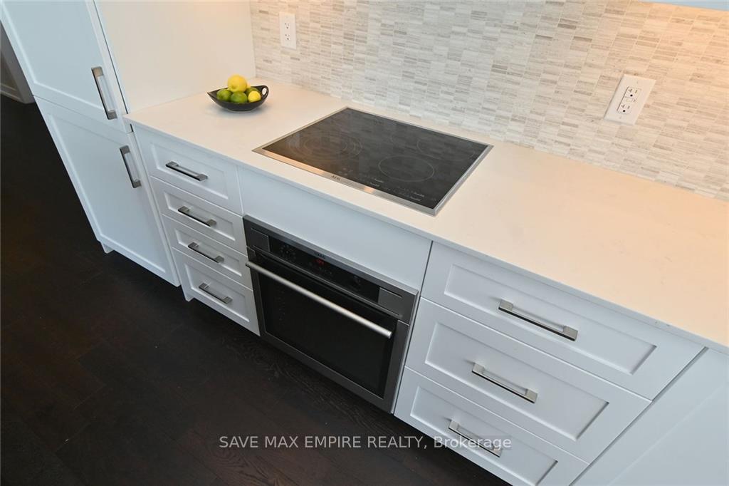 Photo 8 of Unit 504, 10 Esplanade Lane, Grimsby, Grimsby Beach — HOMEH
