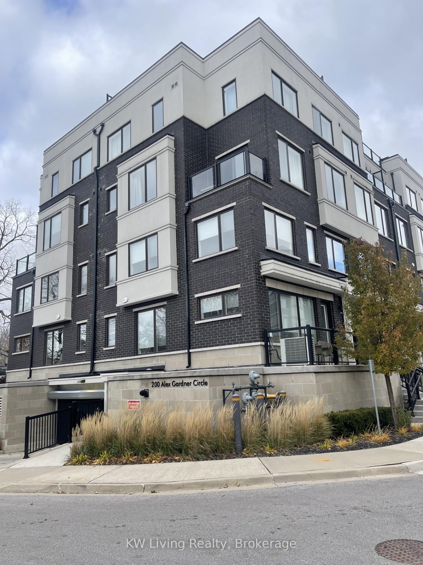 Photo 1 of Unit 29, 200 Alex Gardner Circle, Aurora, Aurora Heights — HOMEH