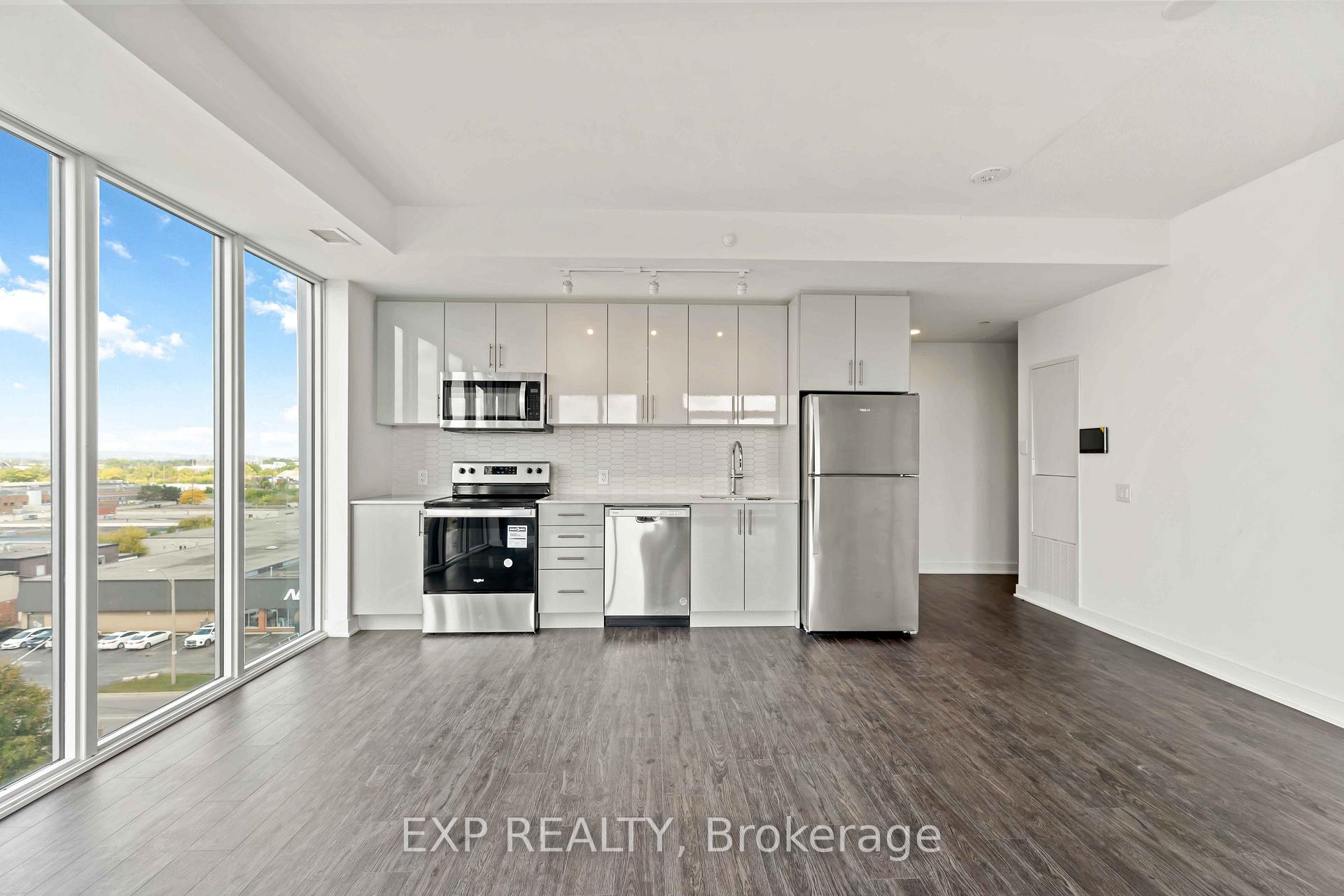 Photo 7 of Unit 606, 2782 Barton Street E, Hamilton, Riverdale — HOMEH