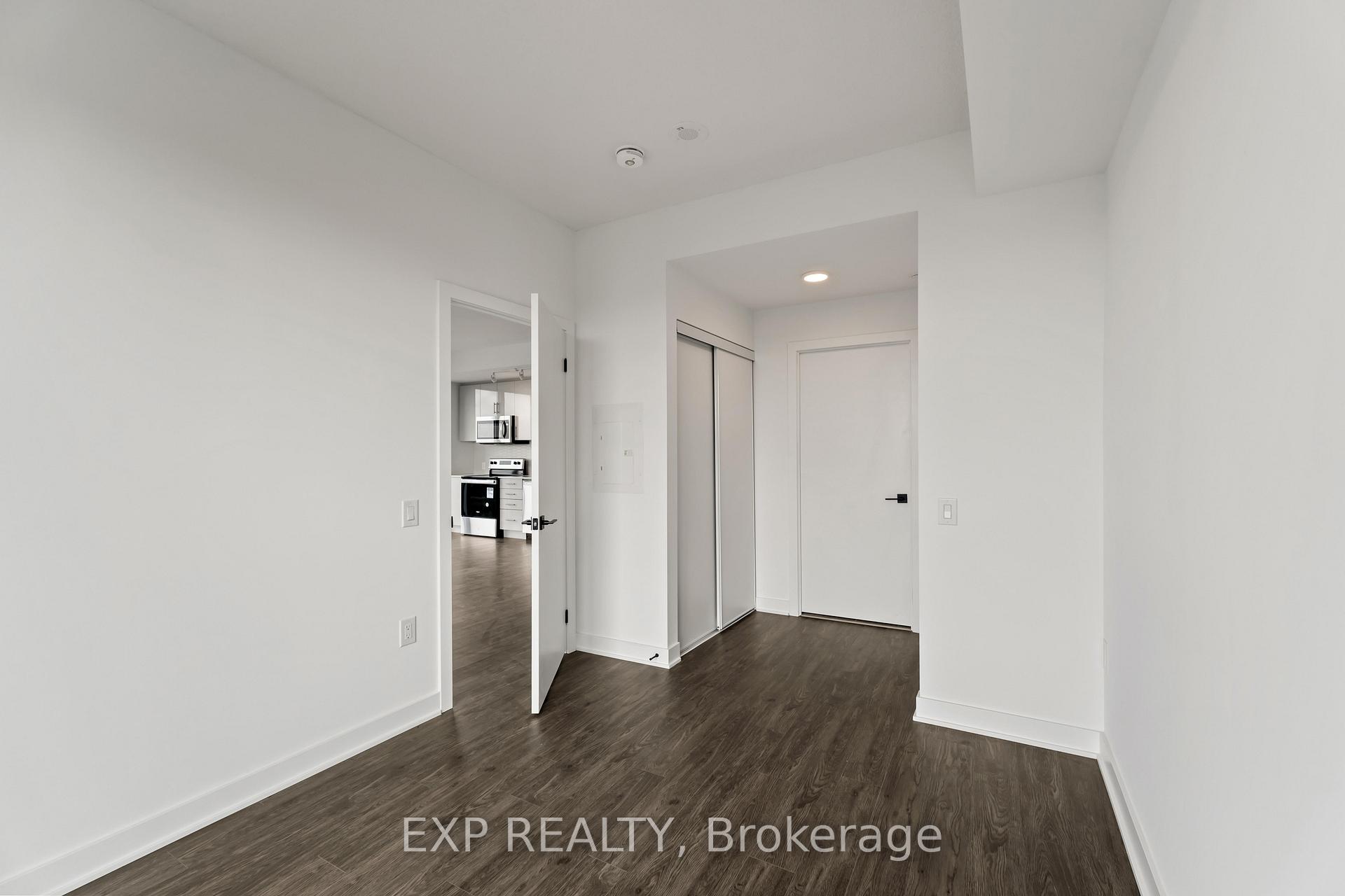 Photo 13 of Unit 606, 2782 Barton Street E, Hamilton, Riverdale — HOMEH