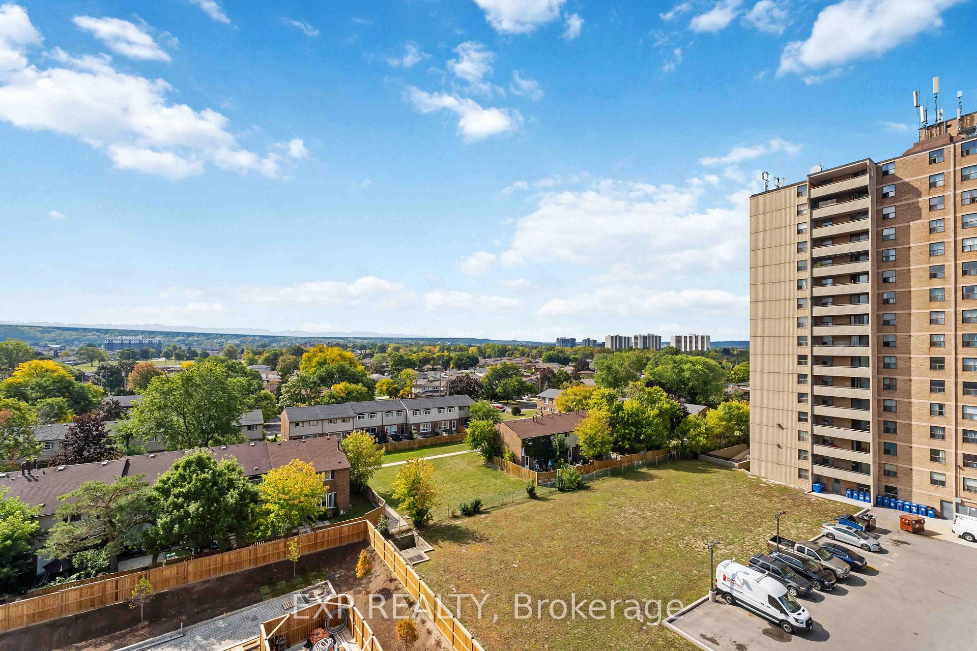 Photo 23 of Unit 606, 2782 Barton Street E, Hamilton, Riverdale — HOMEH