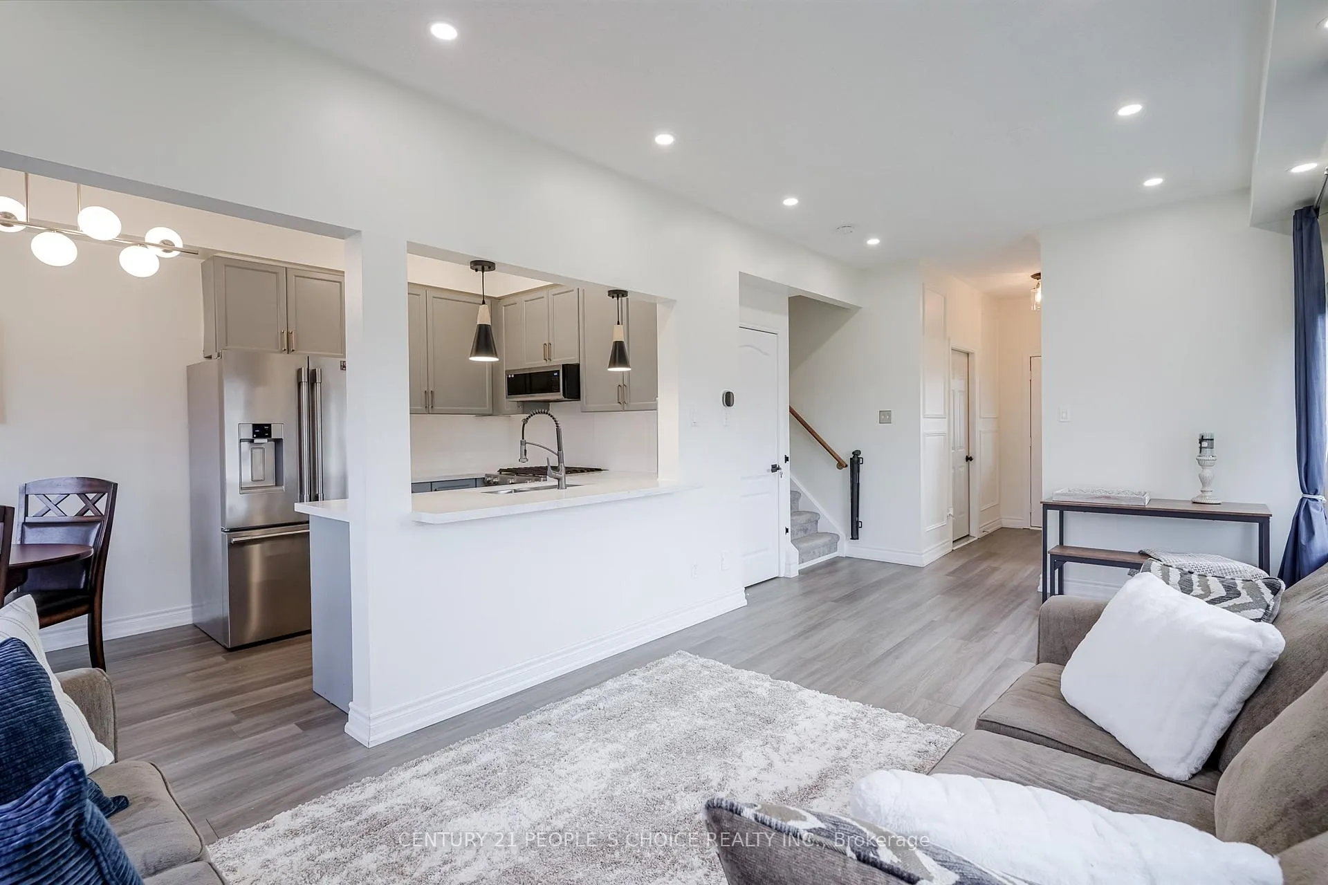 Photo 11 of 38 Taft Place, Clarington, Bowmanville — HOMEH
