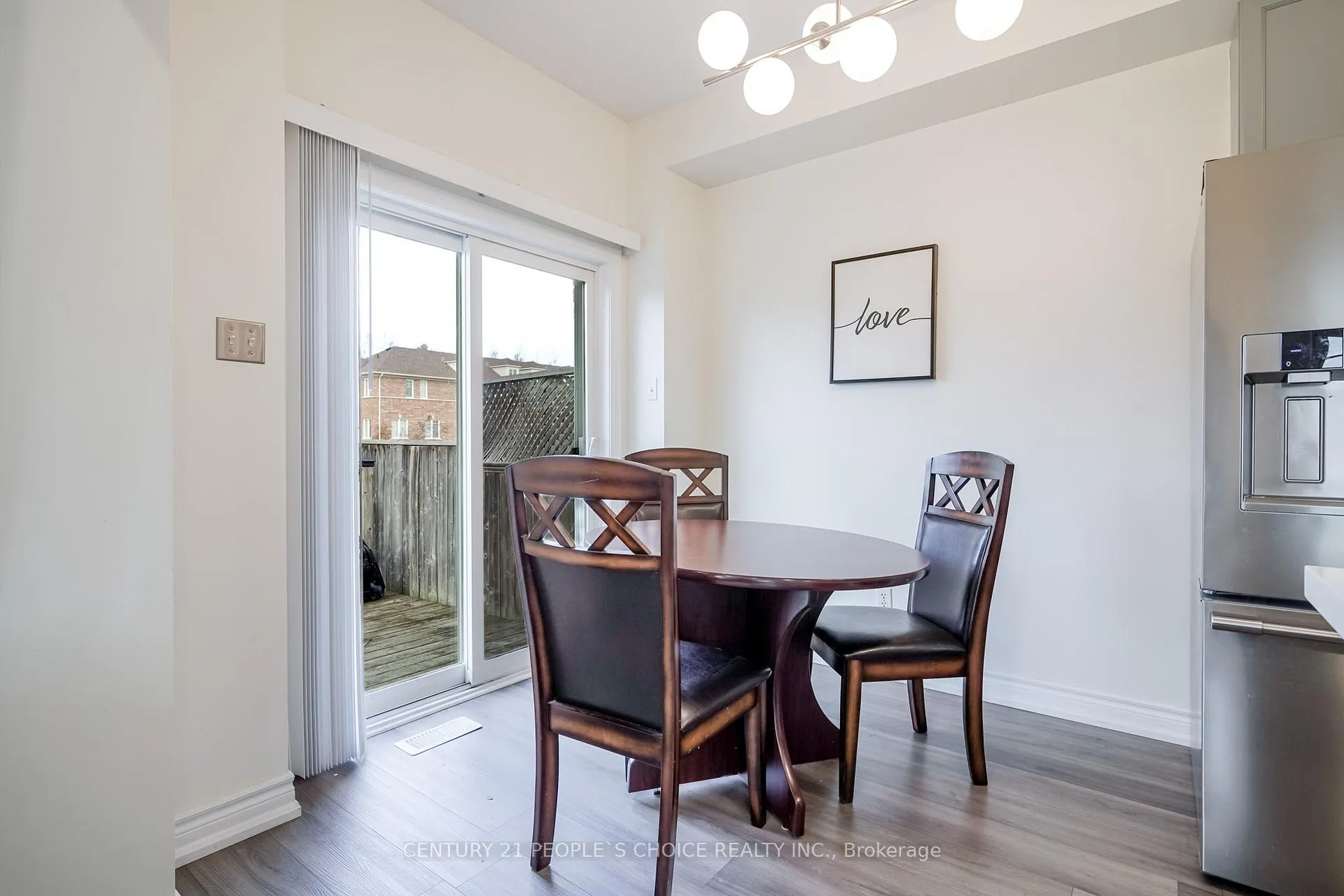 Photo 12 of 38 Taft Place, Clarington, Bowmanville — HOMEH