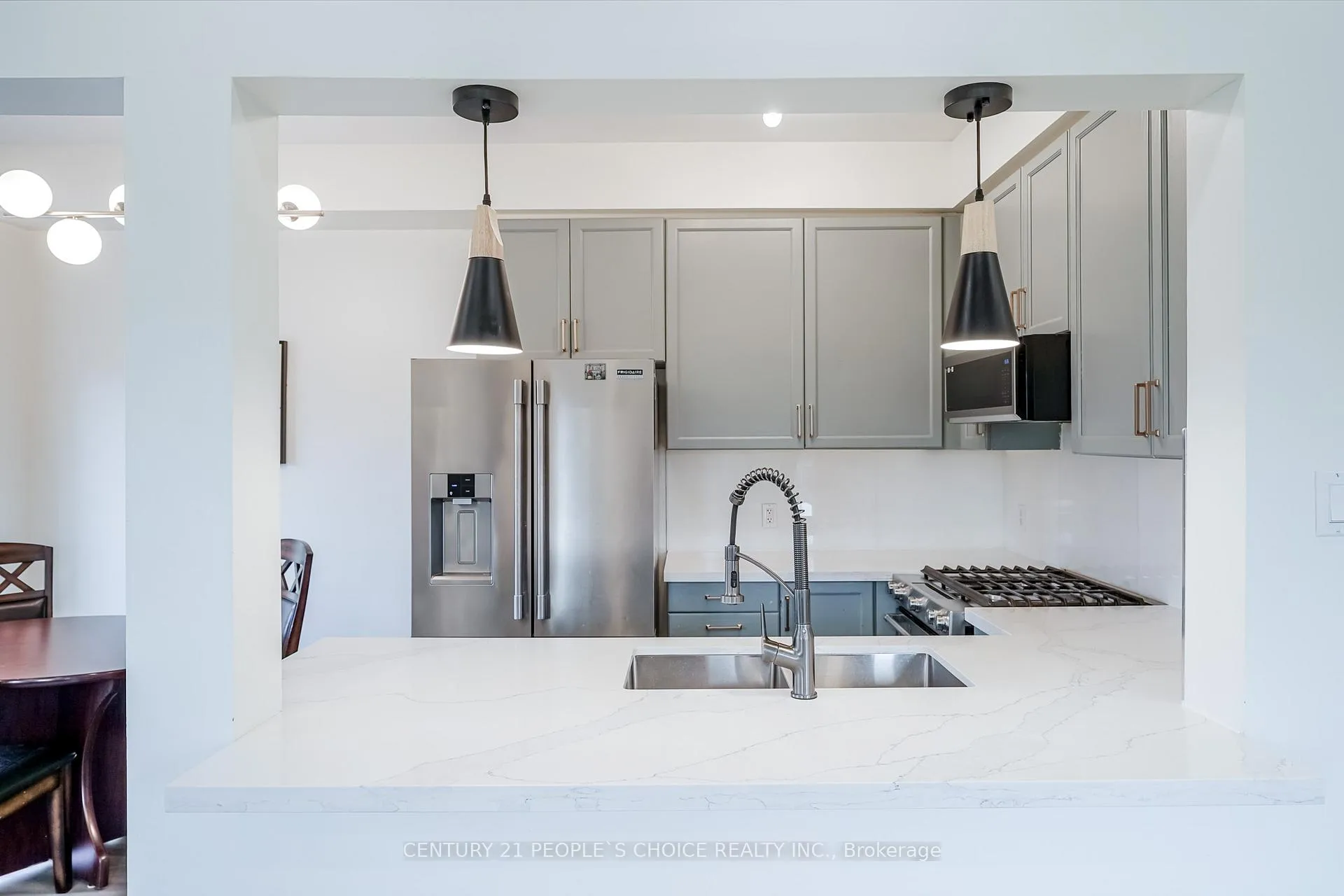 Photo 16 of 38 Taft Place, Clarington, Bowmanville — HOMEH