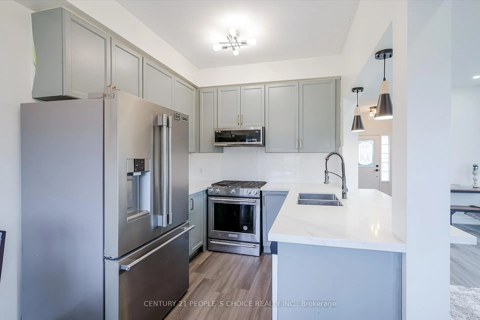 Photo 17 of 38 Taft Place, Clarington, Bowmanville — HOMEH