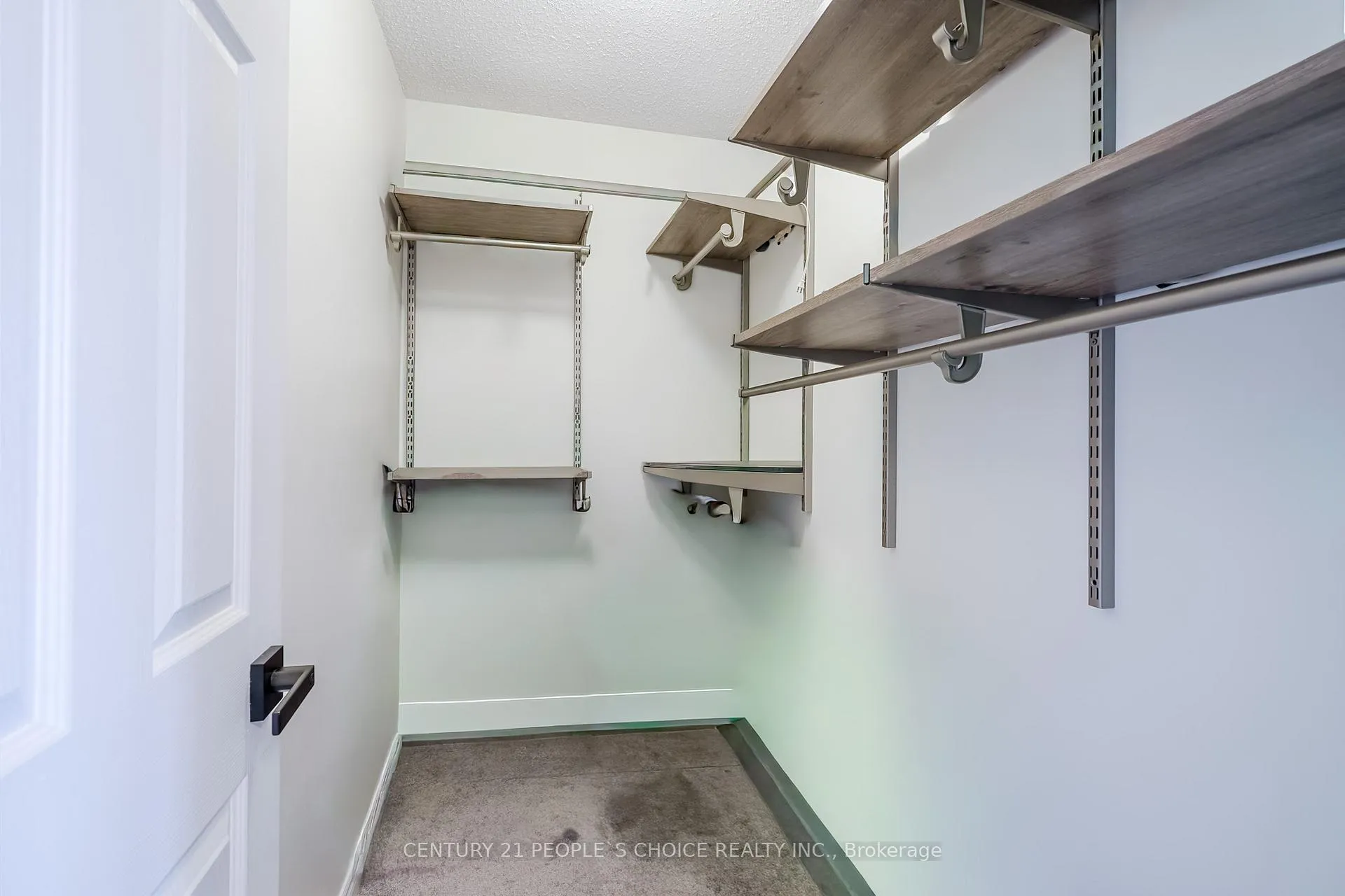 Photo 27 of 38 Taft Place, Clarington, Bowmanville — HOMEH