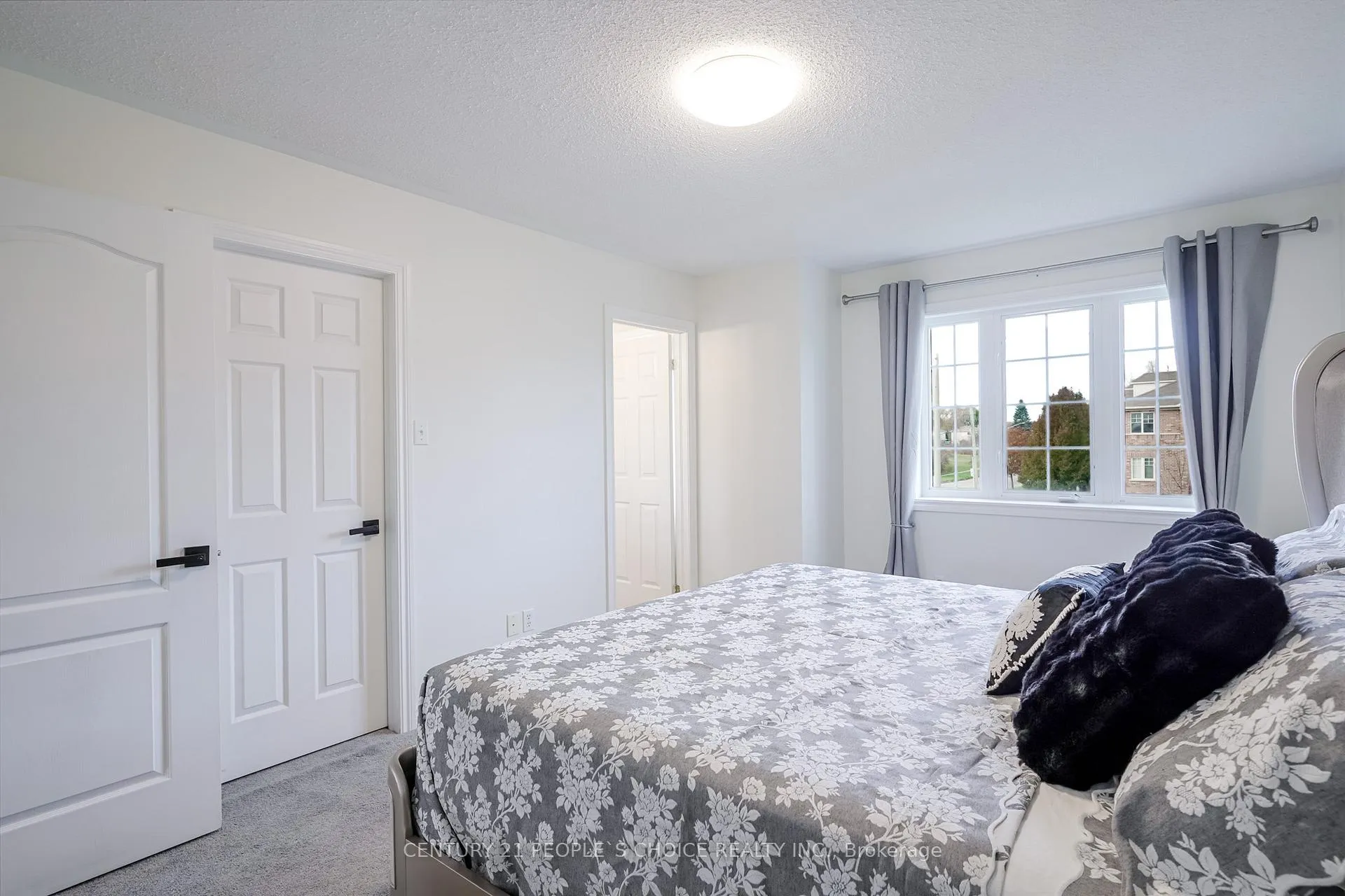 Photo 28 of 38 Taft Place, Clarington, Bowmanville — HOMEH