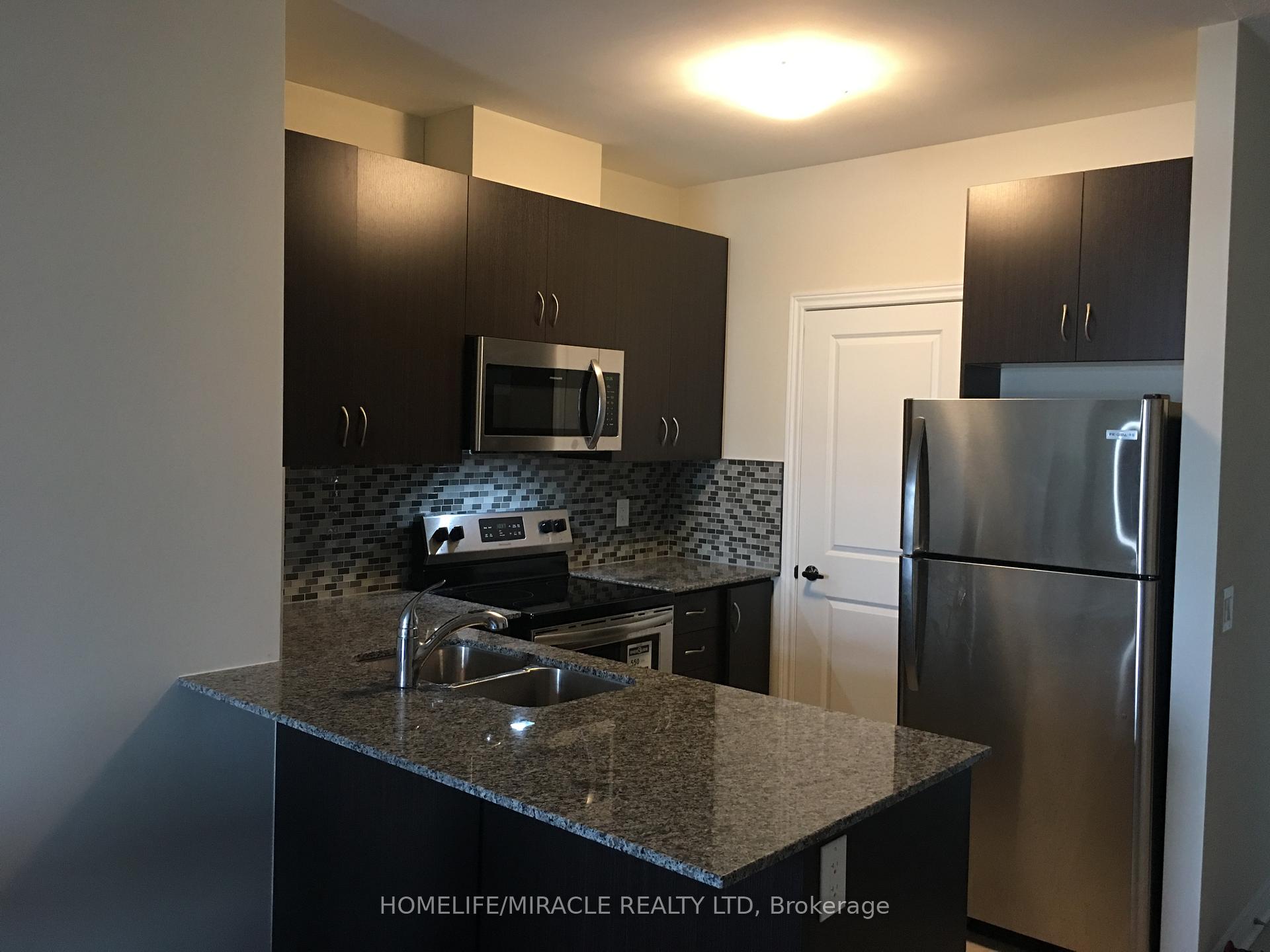 Photo 5 of Unit 405, 7325 Markham Road, Markham, Cedarwood — HOMEH