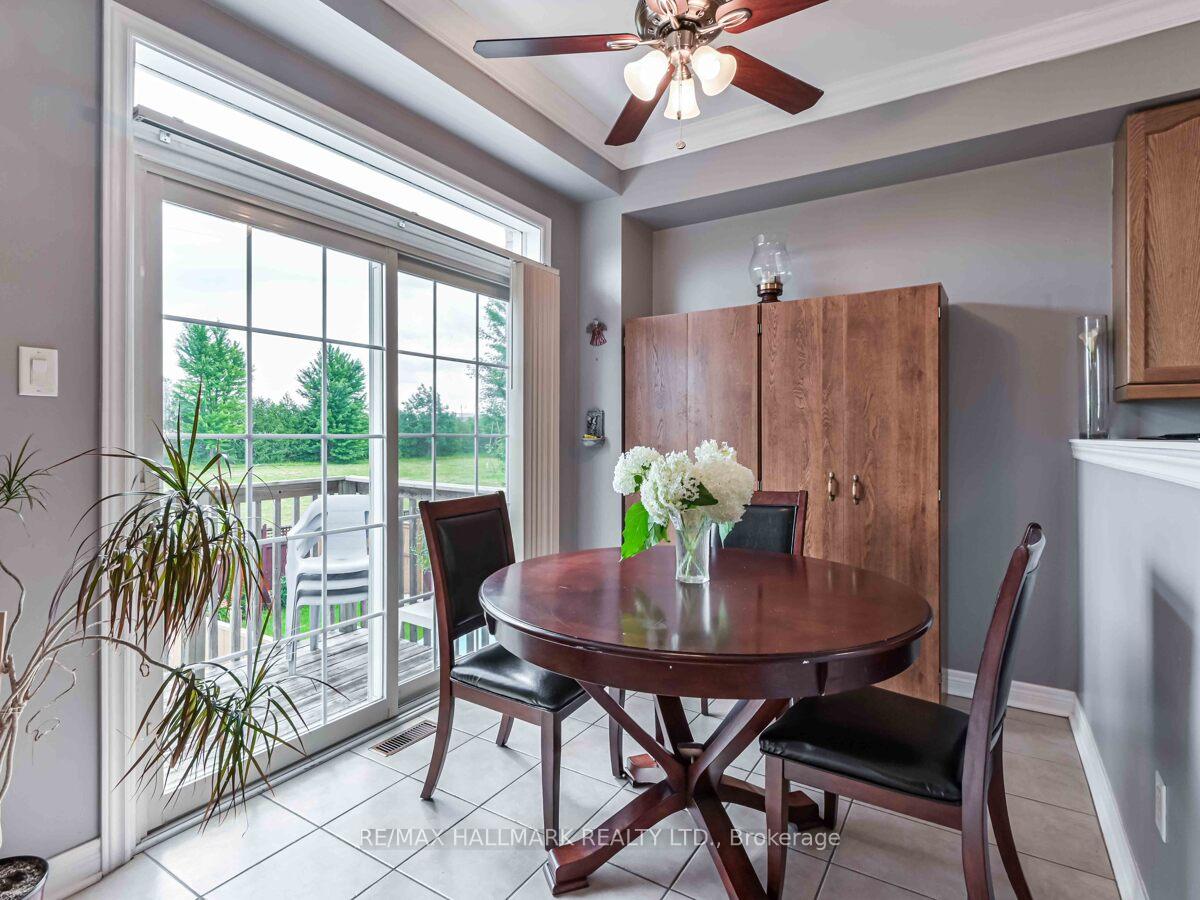 Photo 8 of 231 Kirkvalley Crescent, Aurora, Bayview Wellington — HOMEH