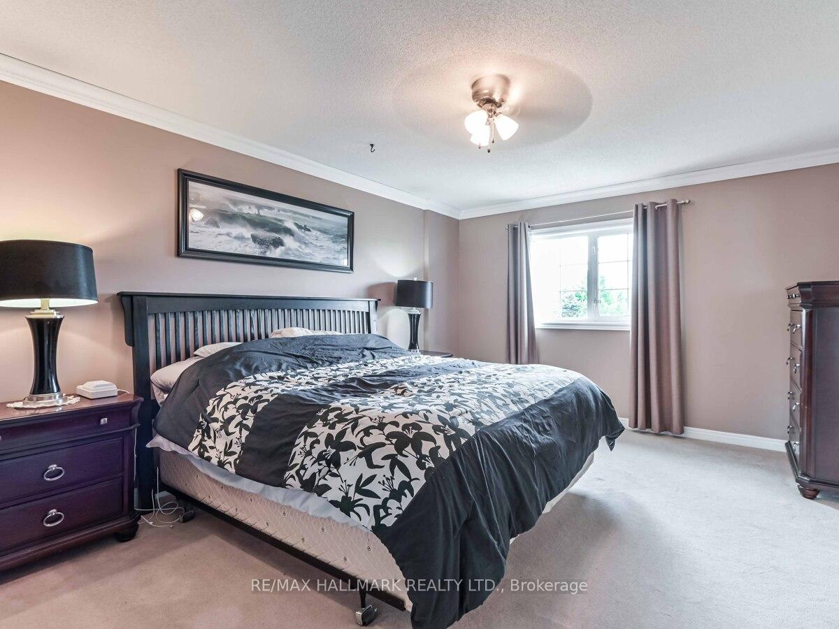 Photo 10 of 231 Kirkvalley Crescent, Aurora, Bayview Wellington — HOMEH