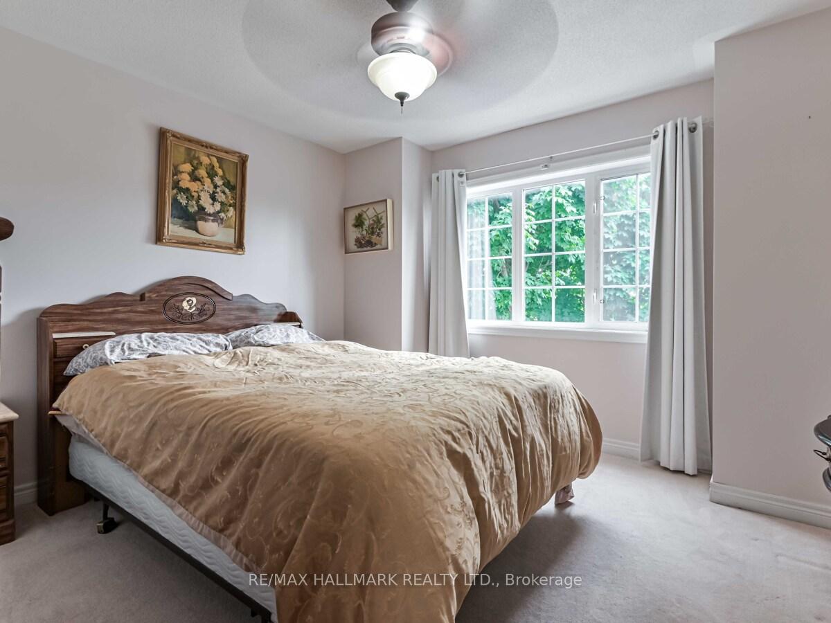 Photo 13 of 231 Kirkvalley Crescent, Aurora, Bayview Wellington — HOMEH