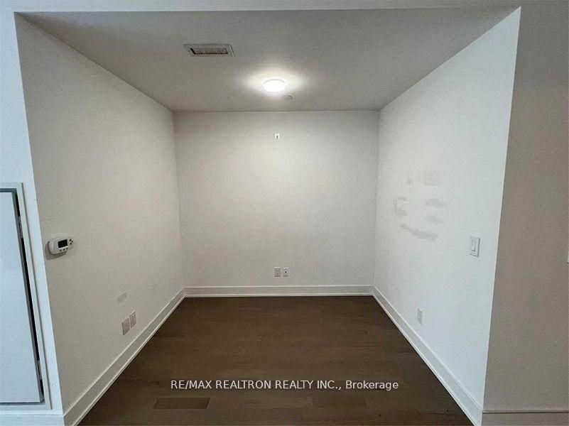 Photo 6 of Unit 414, 3018 Yonge Street W, Toronto, Lawrence Park South — HOMEH