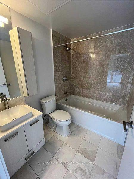 Photo 7 of Unit 414, 3018 Yonge Street W, Toronto, Lawrence Park South — HOMEH