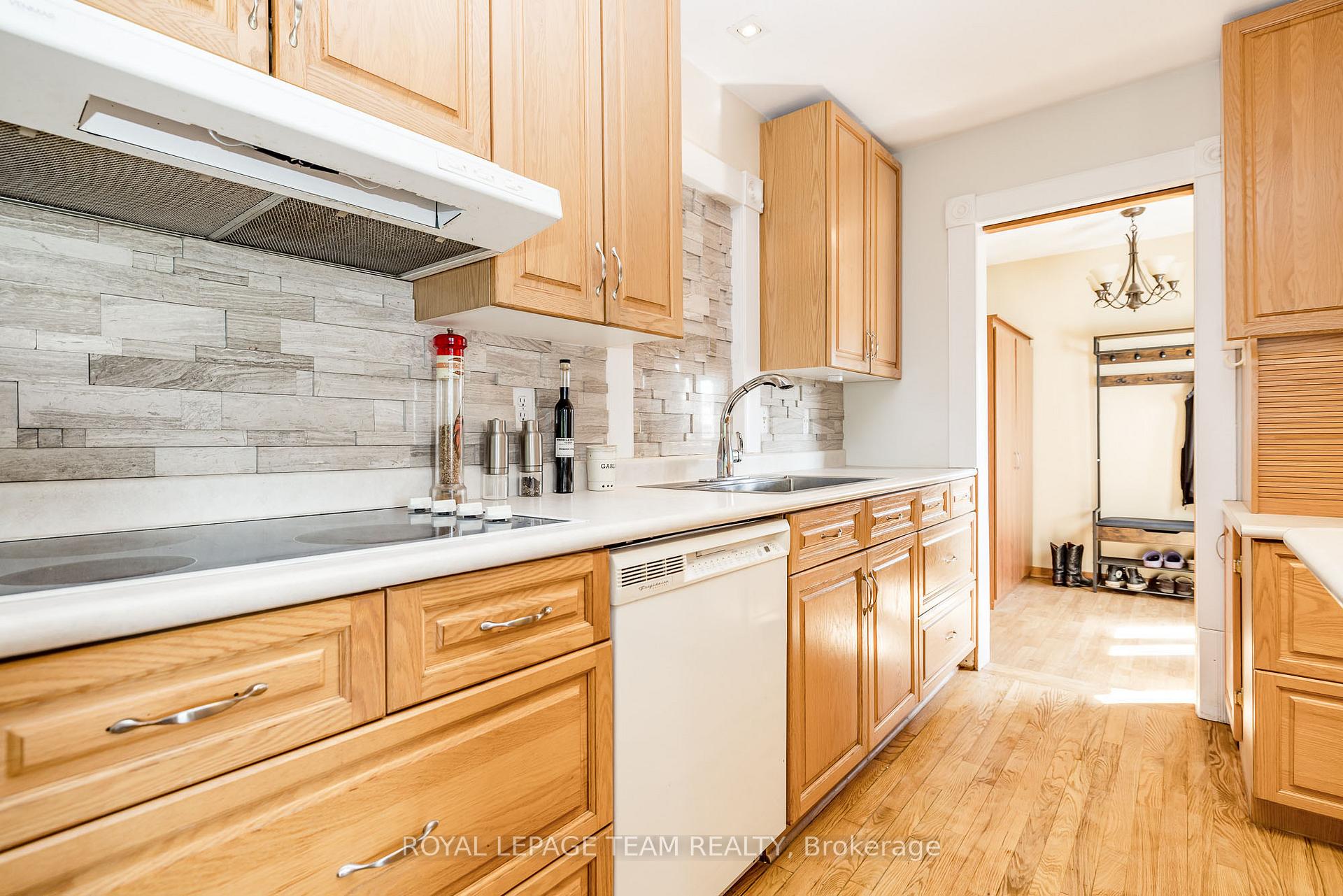 Photo 2 of 7236 Connell Road, Edwardsburgh/Cardinal, Edwardsburgh/Cardinal Twp — HOMEH