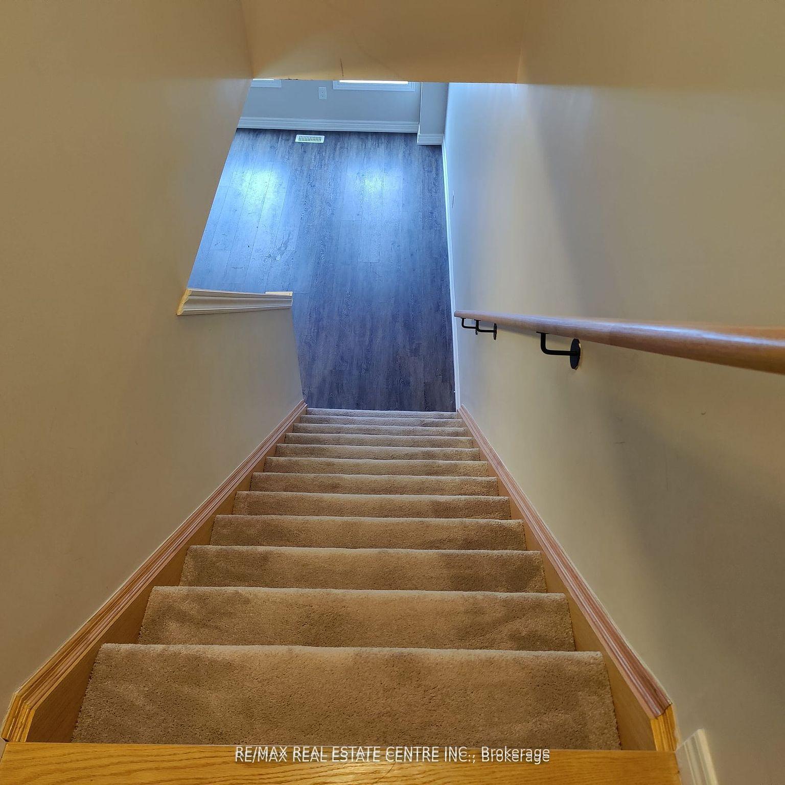 Photo 7 of 630 Linden Drive E, Cambridge, Preston Heights — HOMEH