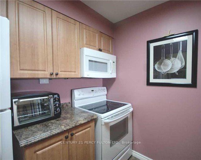 Photo 2 of Unit 801, 1655 Pickering Parkway, Pickering, Village East — HOMEH