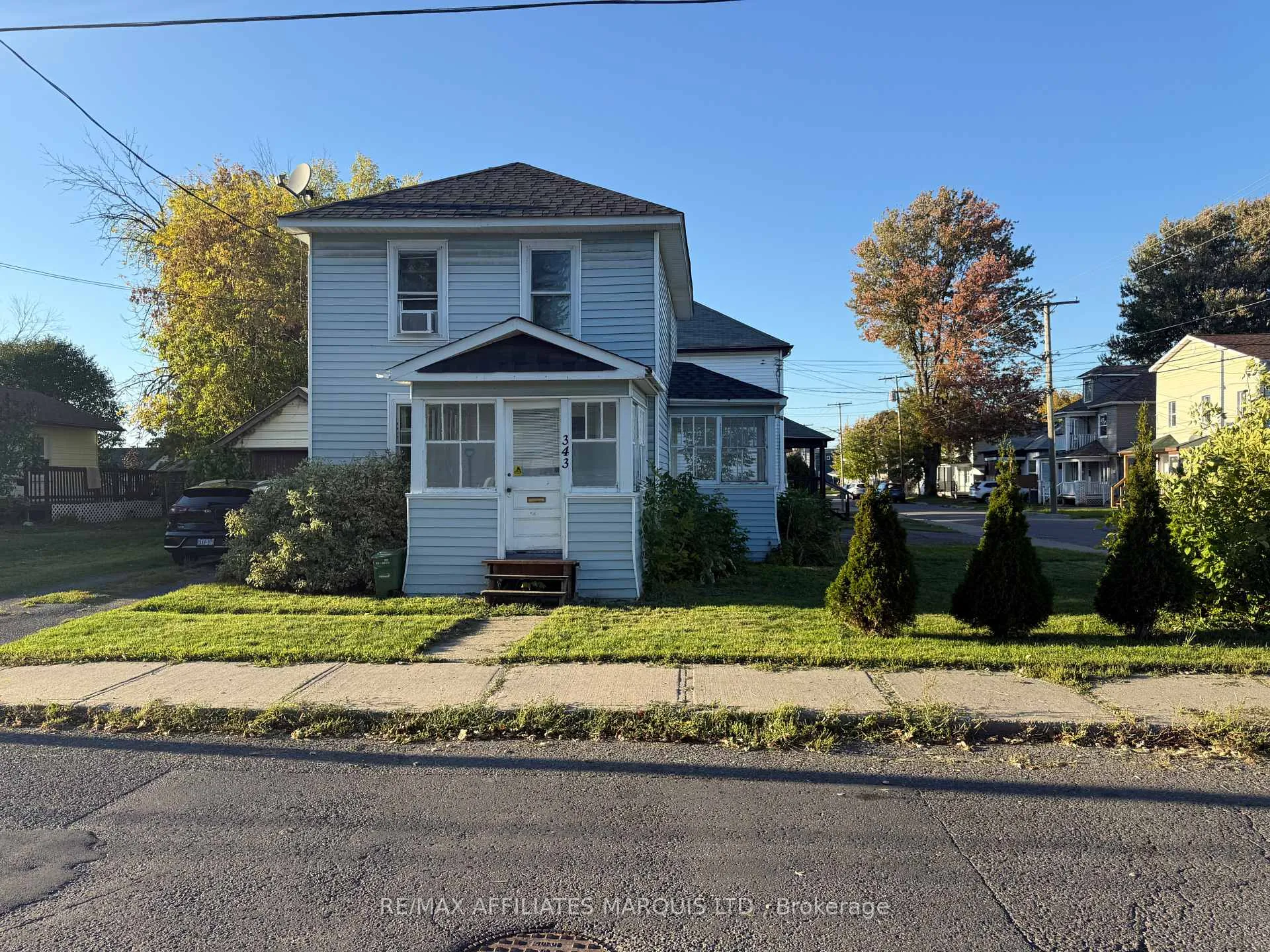 Photo 2 of 343 Sixth Street E, Cornwall — HOMEH